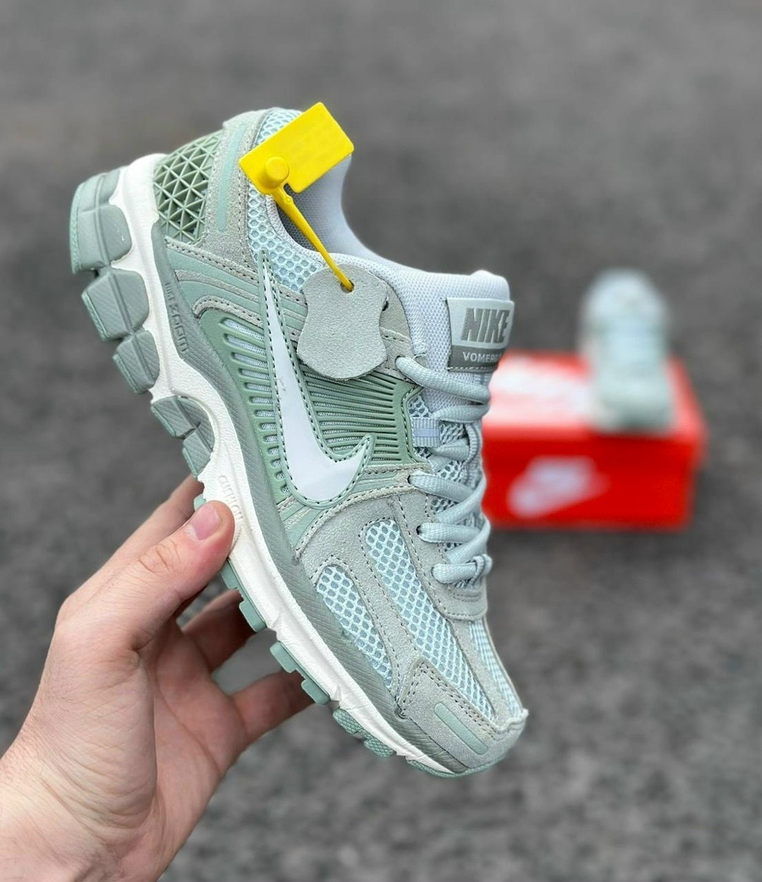 кроссовки мужские adidas,кроссовки adidas,кроссовки адидас,беговые кроссовки мужские adidas spiritain 2000 gore tex черные,оригинальные кроссовки
