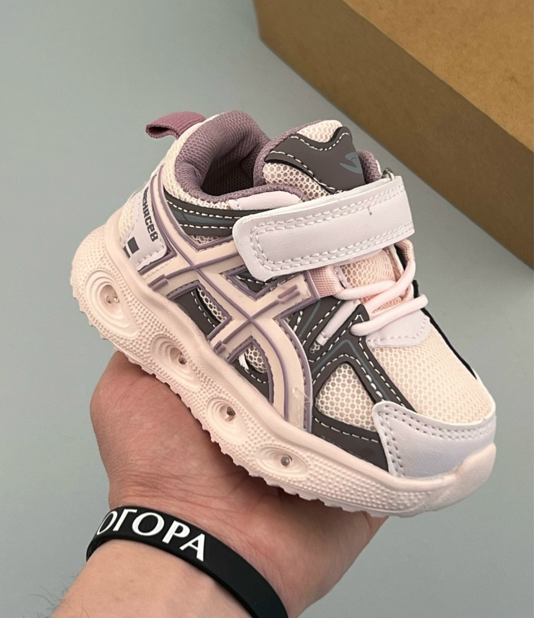 детские кроссовки,спортивная ,кроссовки asics,кроссовка,кроссовки