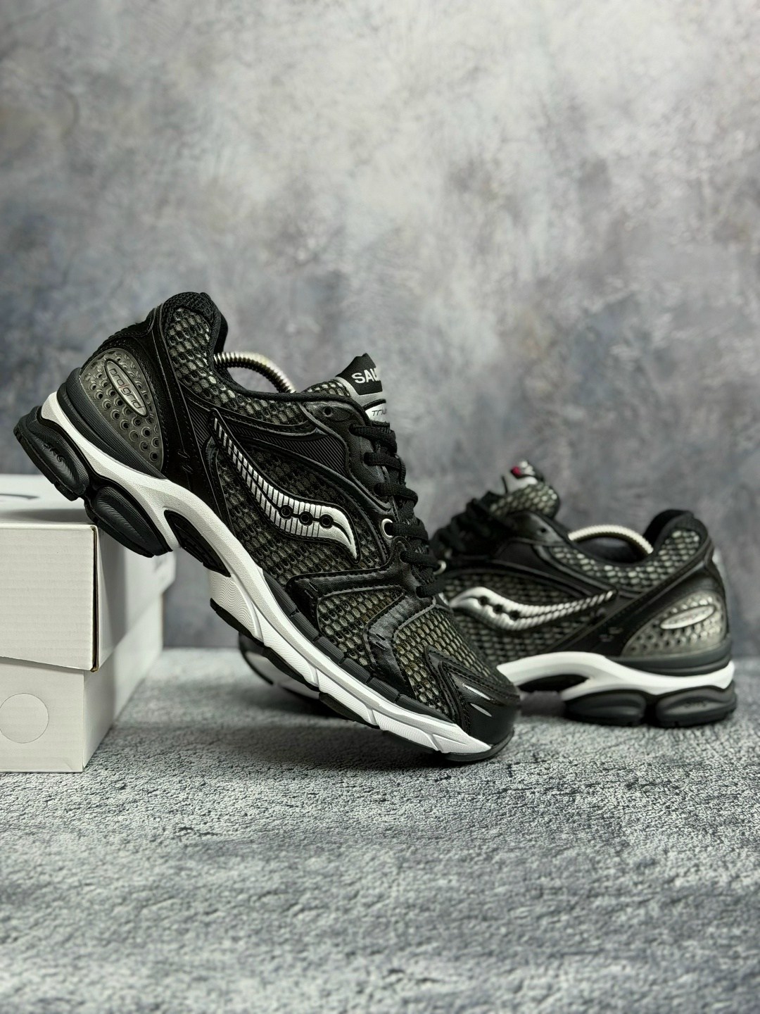 saucony progrid triumph 4,кроссовки saucony progrid triumph 4,saucony кроссовки,saucony triumph,saucony originals