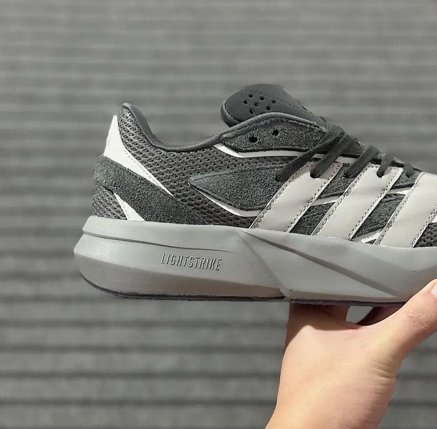 кроссовки adidas,adidas кроссовки adidas,кроссовки adidas adizero,кроссовки мужские женские adidas,кроссовки мужские adidas