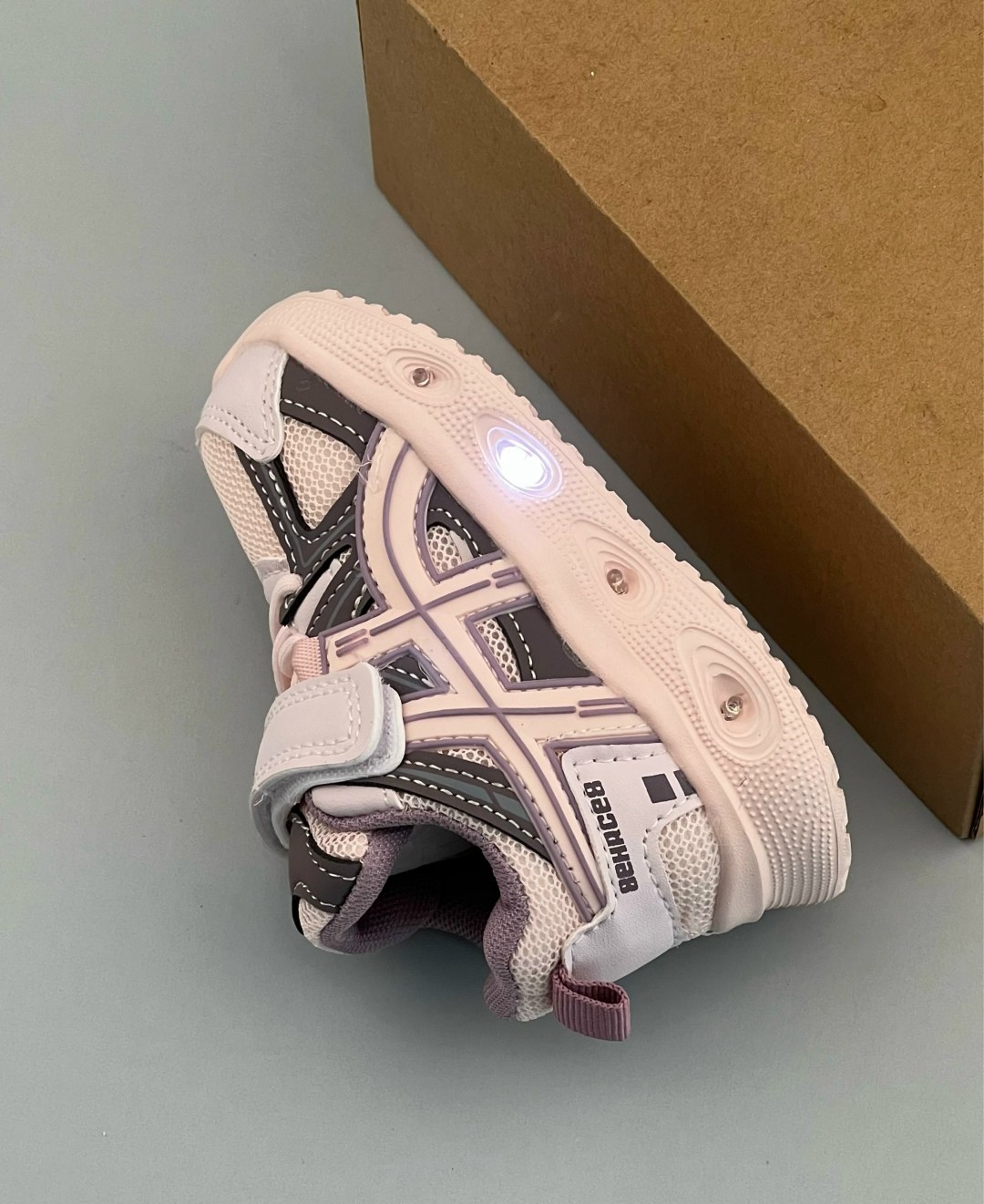 детские кроссовки,спортивная ,кроссовки asics,кроссовка,кроссовки