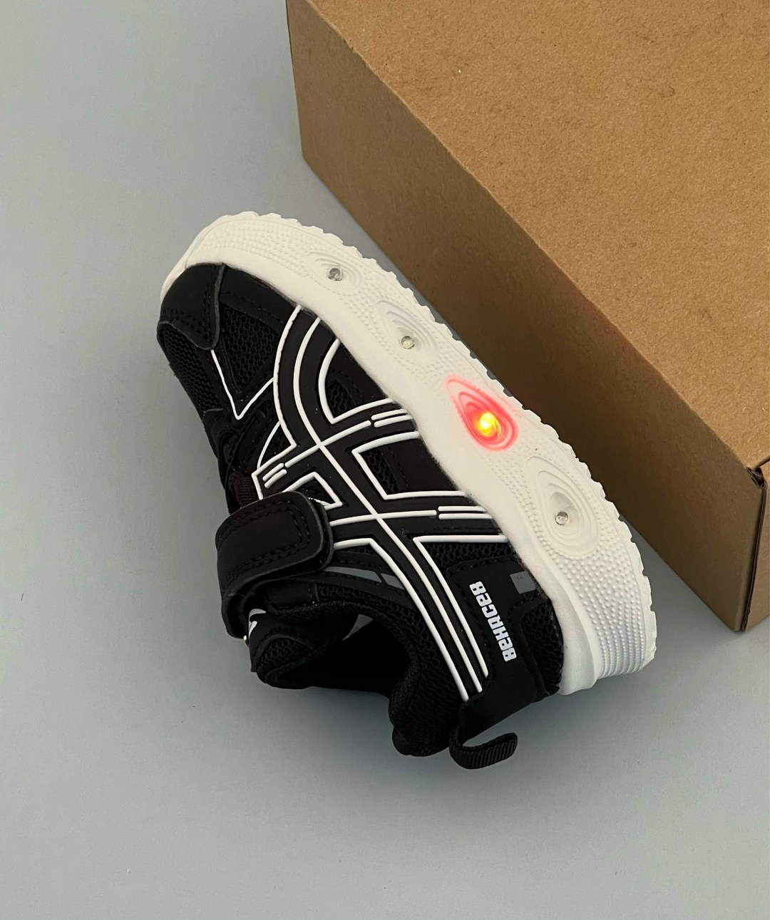 детские кроссовки,спортивная ,кроссовки asics,кроссовка,кроссовки