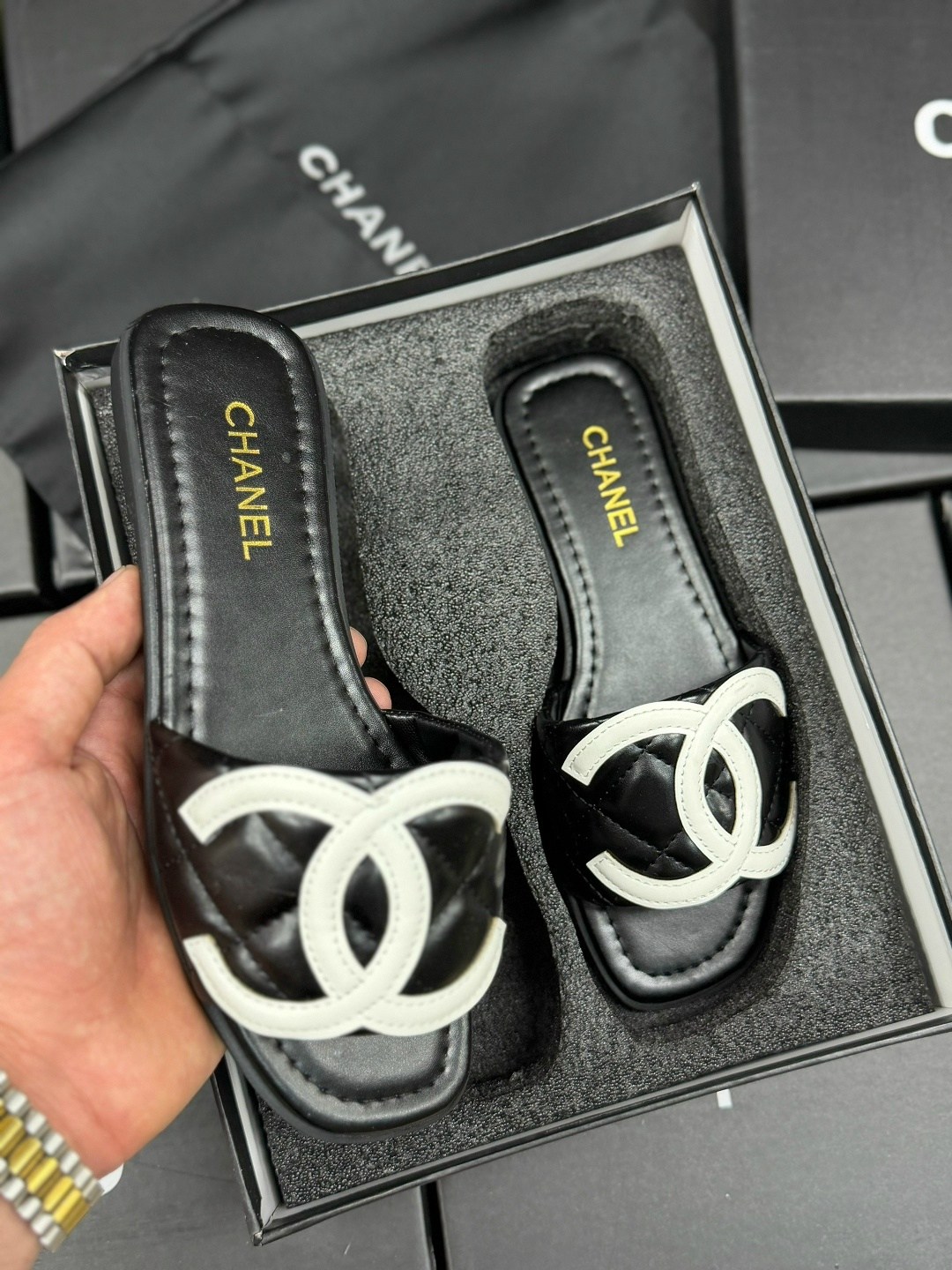 ,chanel slippers,шлепанцы chanel,тапочки шанель,шлепанцы женский chanel