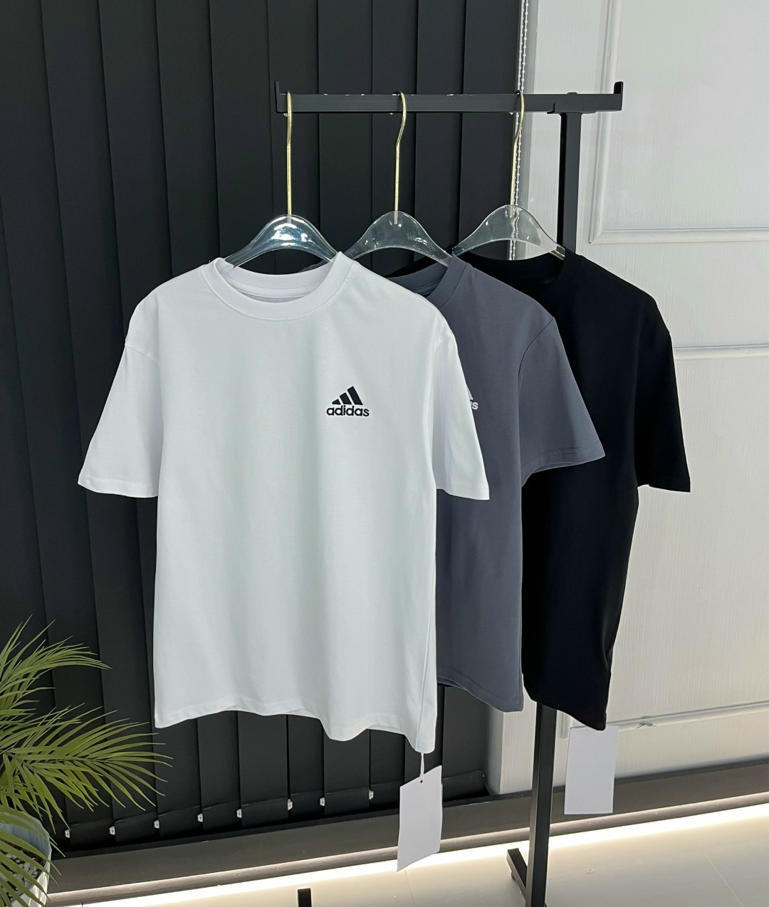 футболка adidas мужская,футболка адидас,футболки adidas,мужская футболка,adidas белые
