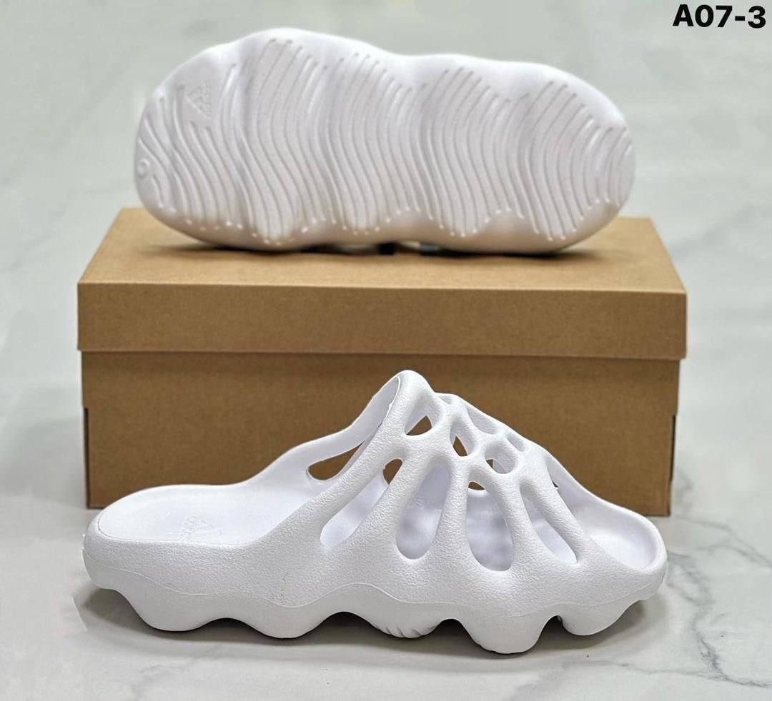 adidas yeezy foam runner stone sage,adidas yeezy foam runner,adidas yeezy 450,adidas yeezy foam,yeezy adidas