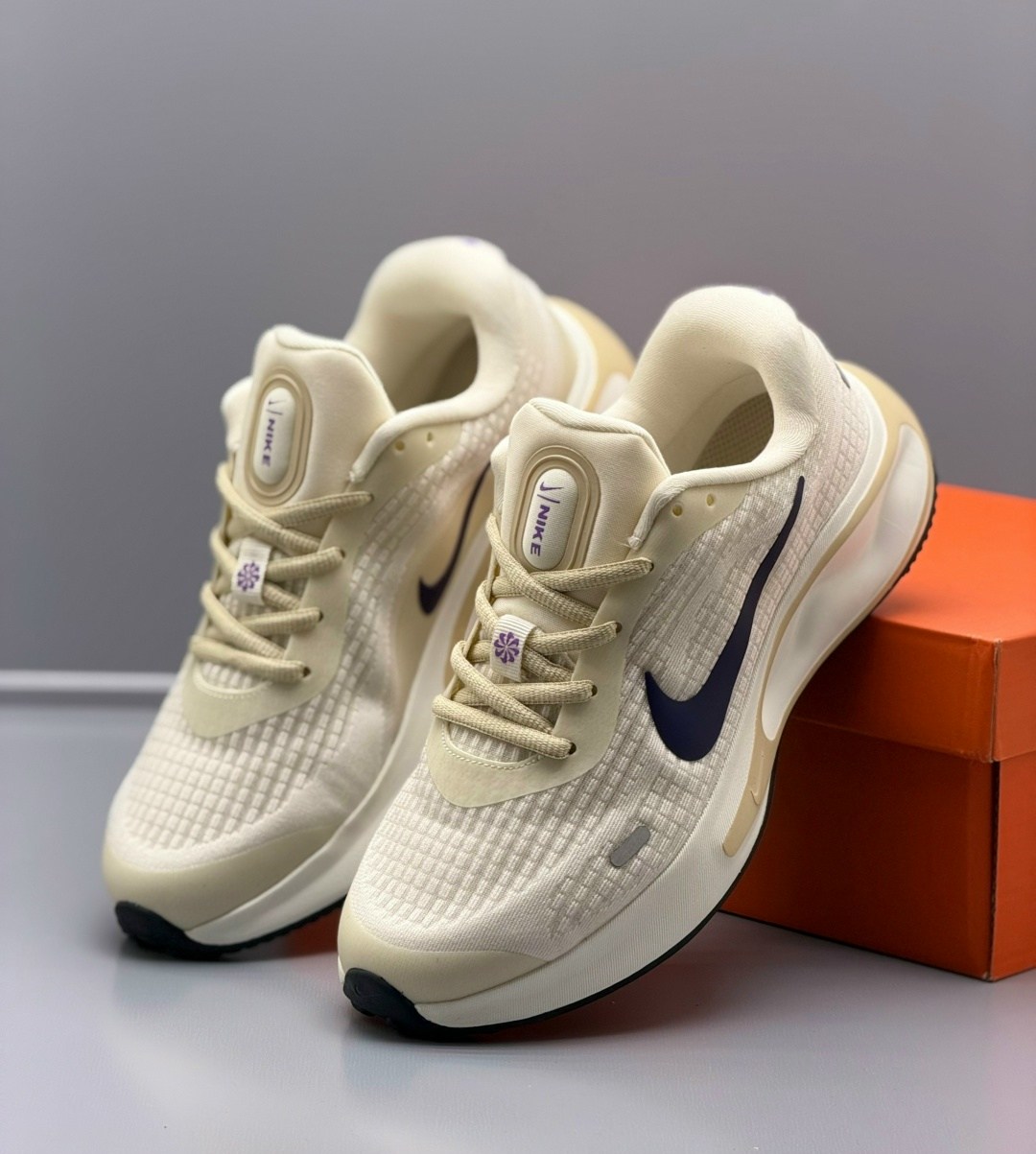 nike кроссовки,кроссовки,nike женские кроссовки,женские кроссовки,спортивная