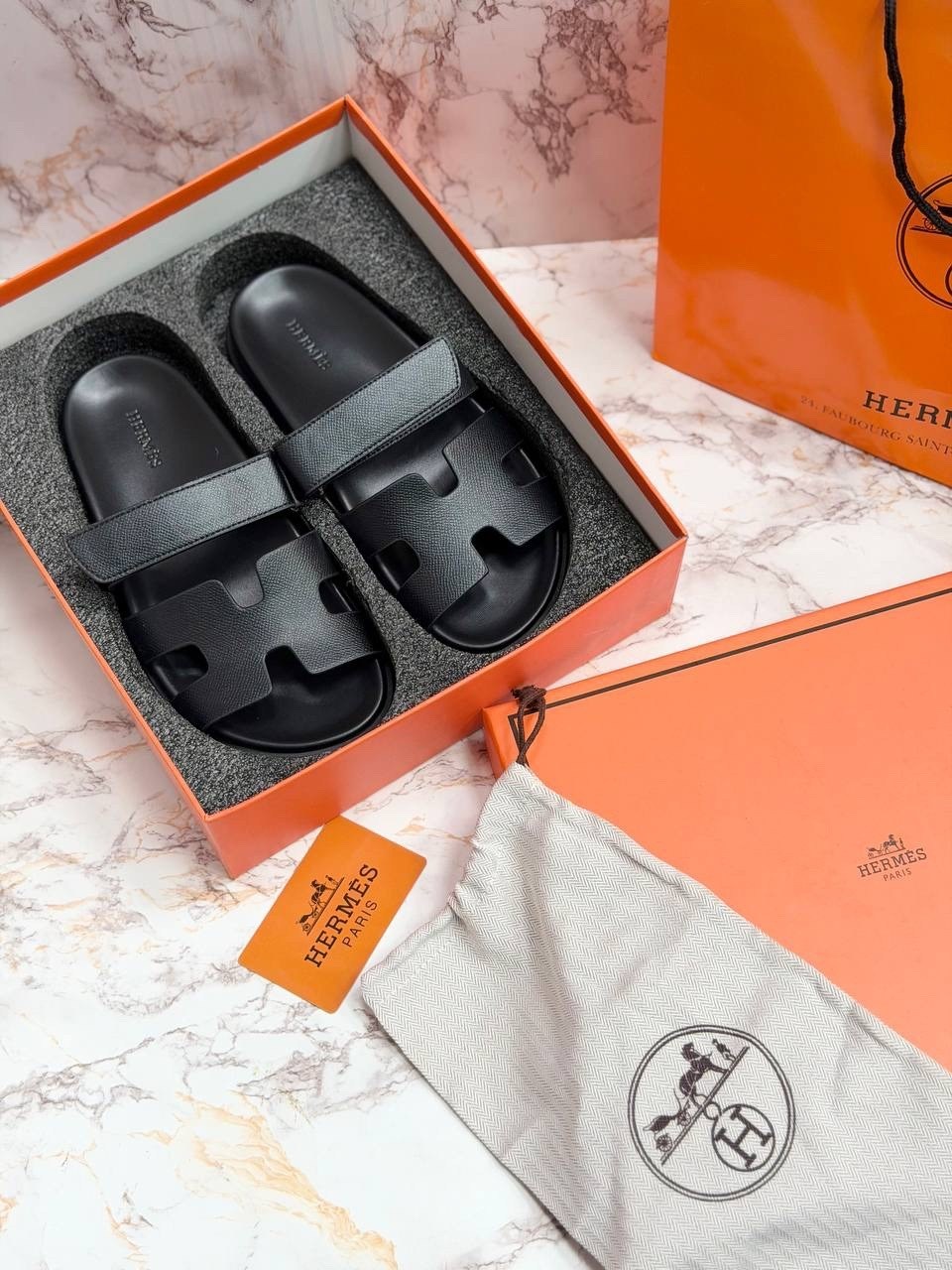 шлепанцы hermes,сандалии hermes,тапочки hermes,шлепки женские hermes,шлепки hermes