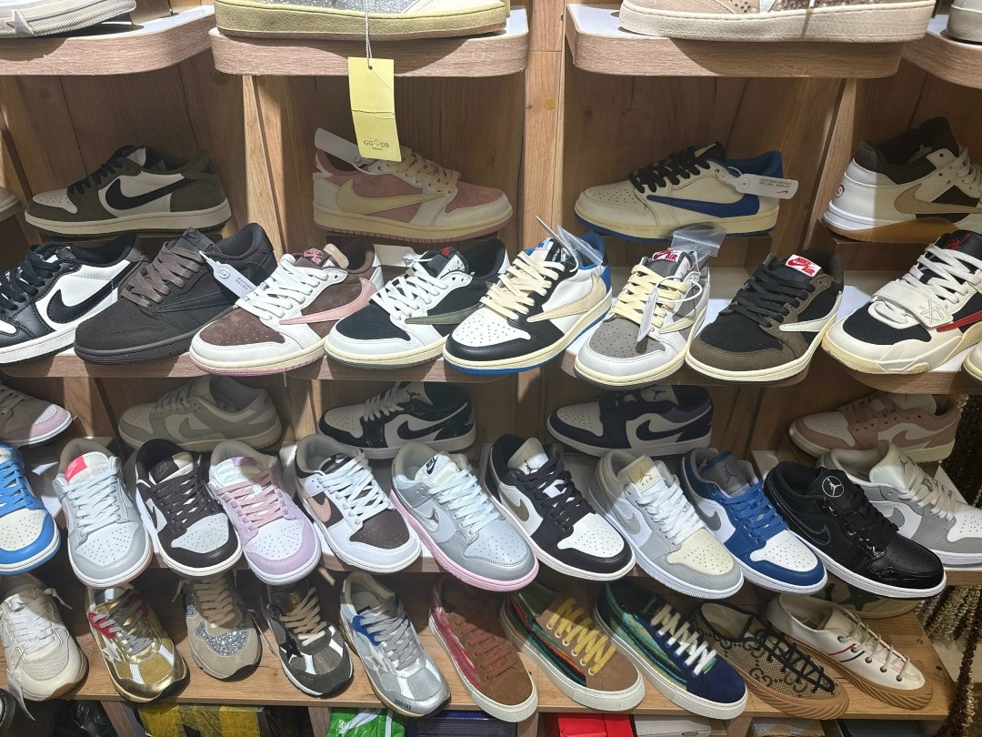,nike кроссовки,оригинальные кроссовки,кроссовки,nike