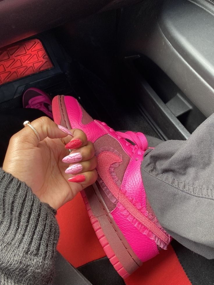 nike dunk valentines day 2026,nike dunk low valentines day 2026,кроссовки nike dunk low valentine розовые,nike dunk low "valentine's day",nike dunk valentines day 2026