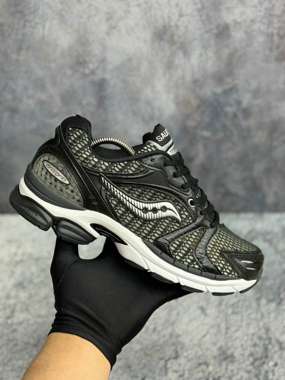 saucony progrid triumph 4,кроссовки saucony progrid triumph 4,saucony кроссовки,saucony triumph,saucony originals
