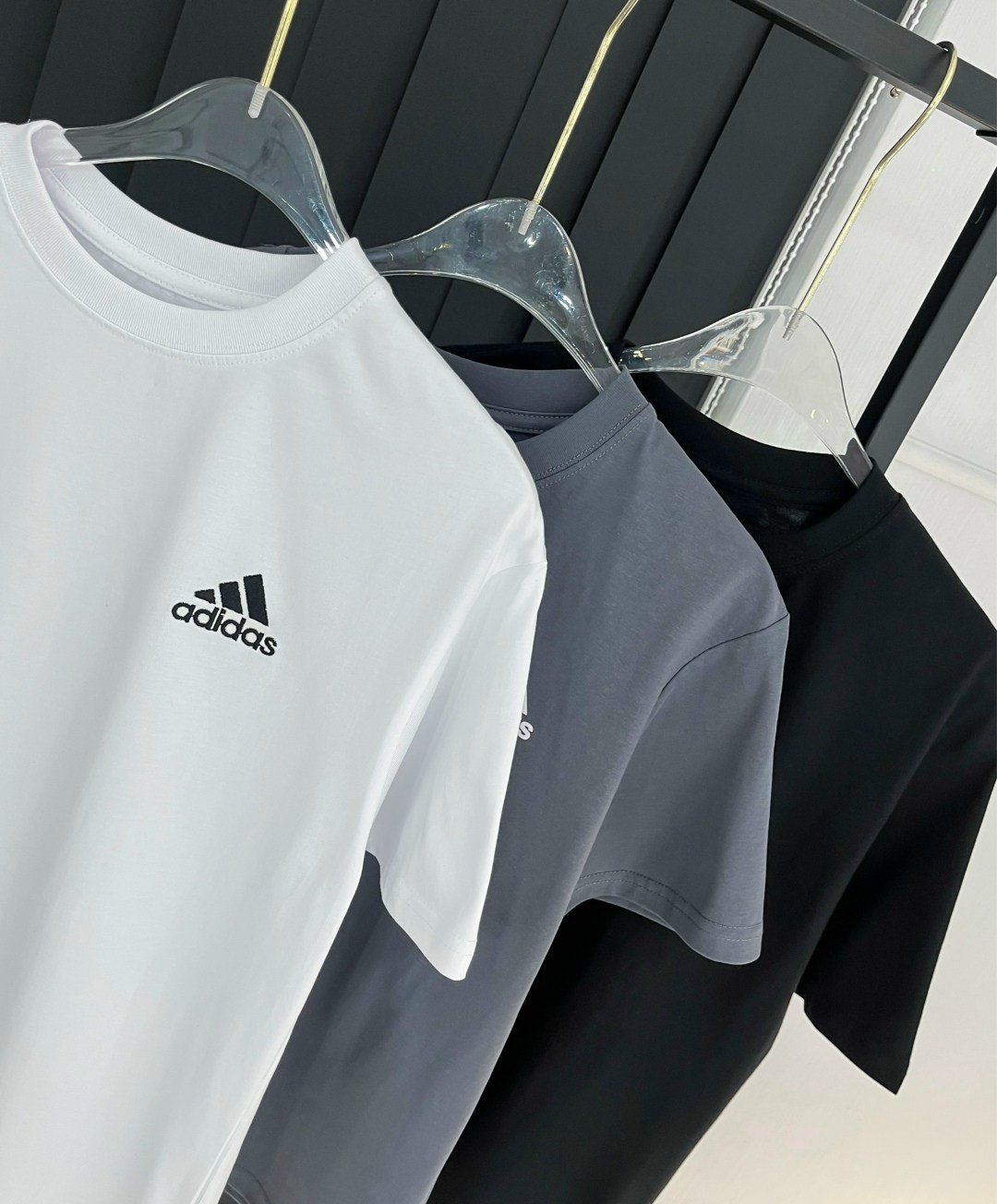 футболка adidas мужская,футболка адидас,футболки adidas,мужская футболка,adidas белые