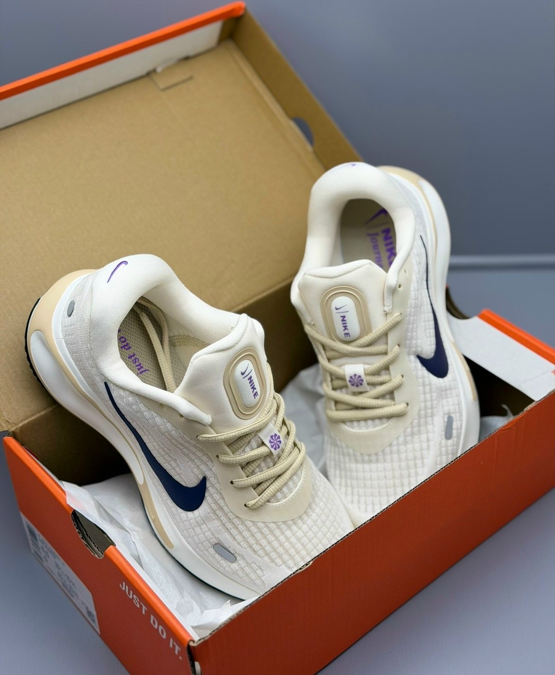 nike кроссовки,кроссовки,nike женские кроссовки,женские кроссовки,спортивная