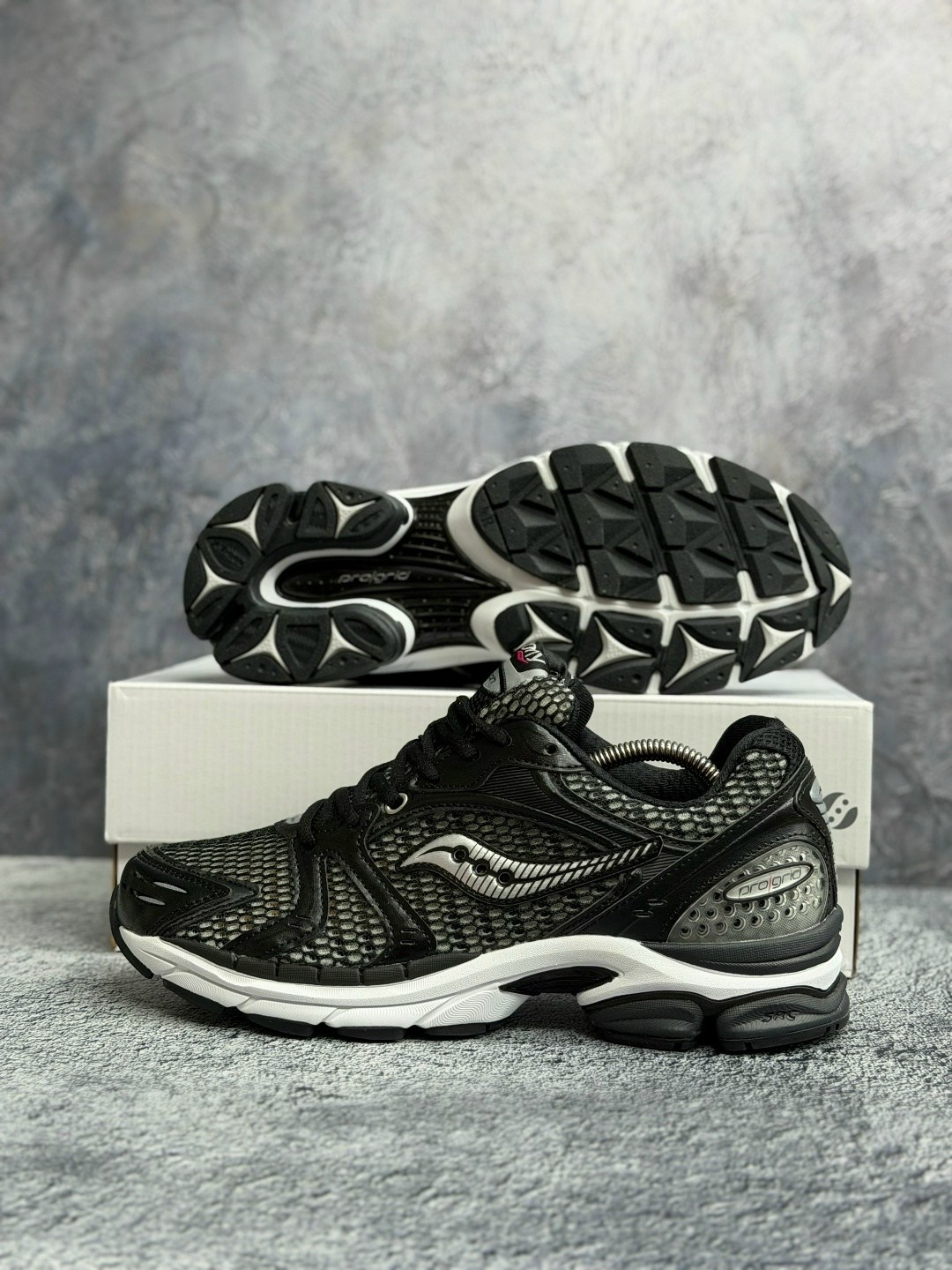 saucony progrid triumph 4,кроссовки saucony progrid triumph 4,saucony кроссовки,saucony triumph,saucony originals