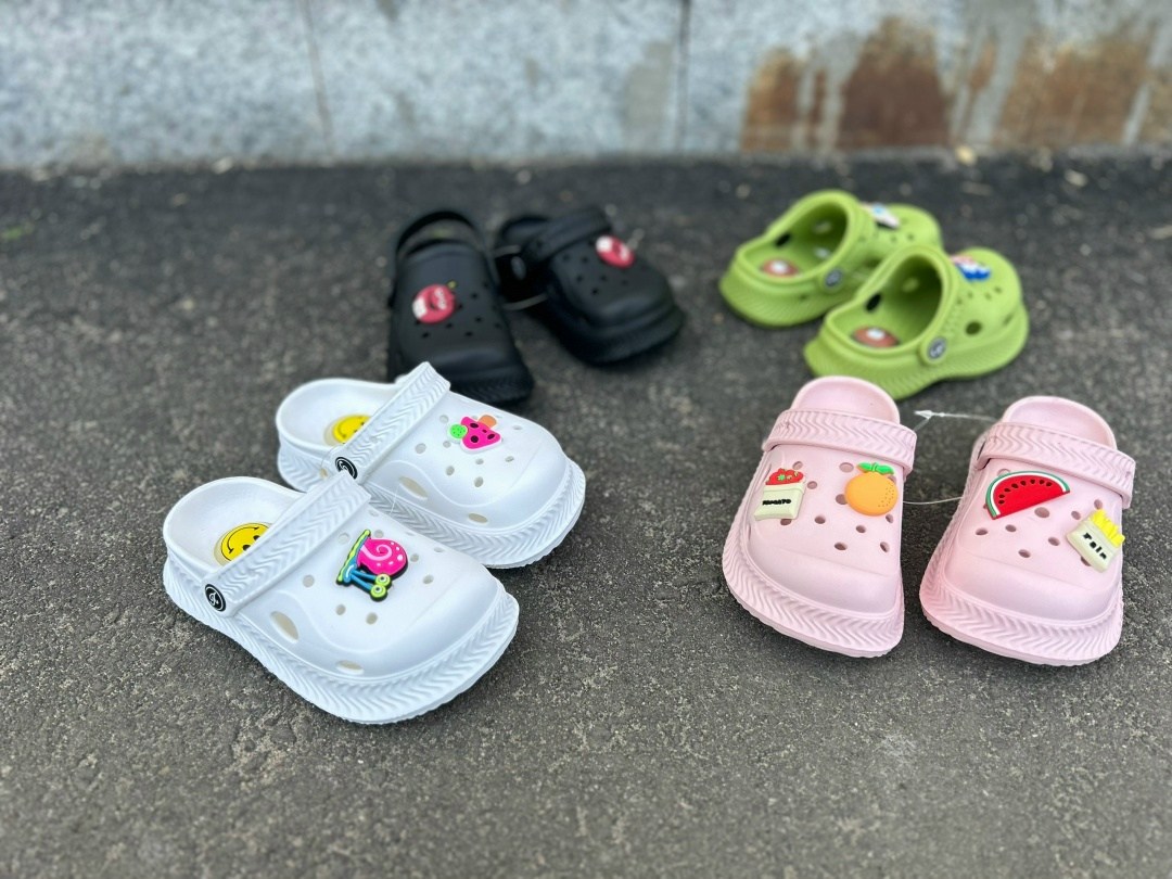,кроксы crocs чёрные,кроксы детские,шлепанцы детские,модные сандалии