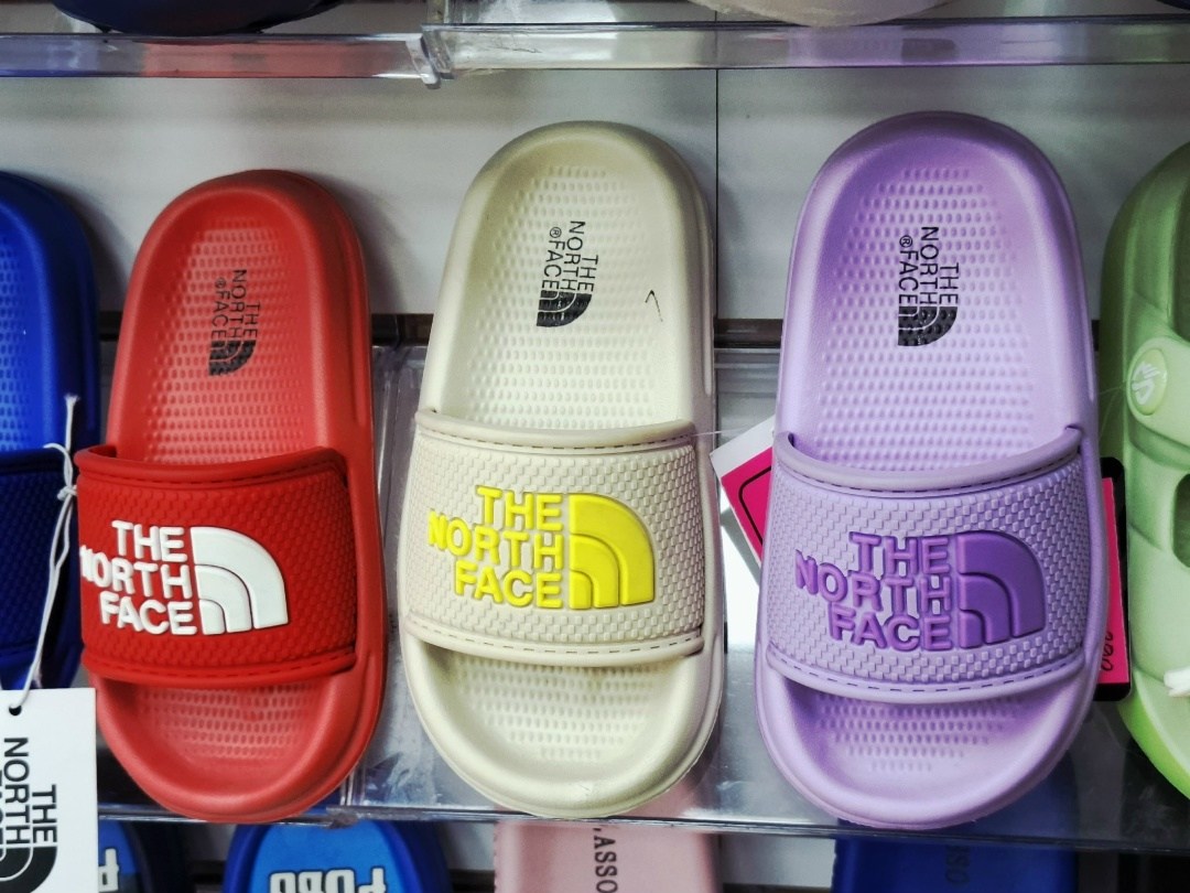 мужские шлепанцы,шлепки air jordan,шлепанцы jordan,мужские сланцы,шлепки мужские