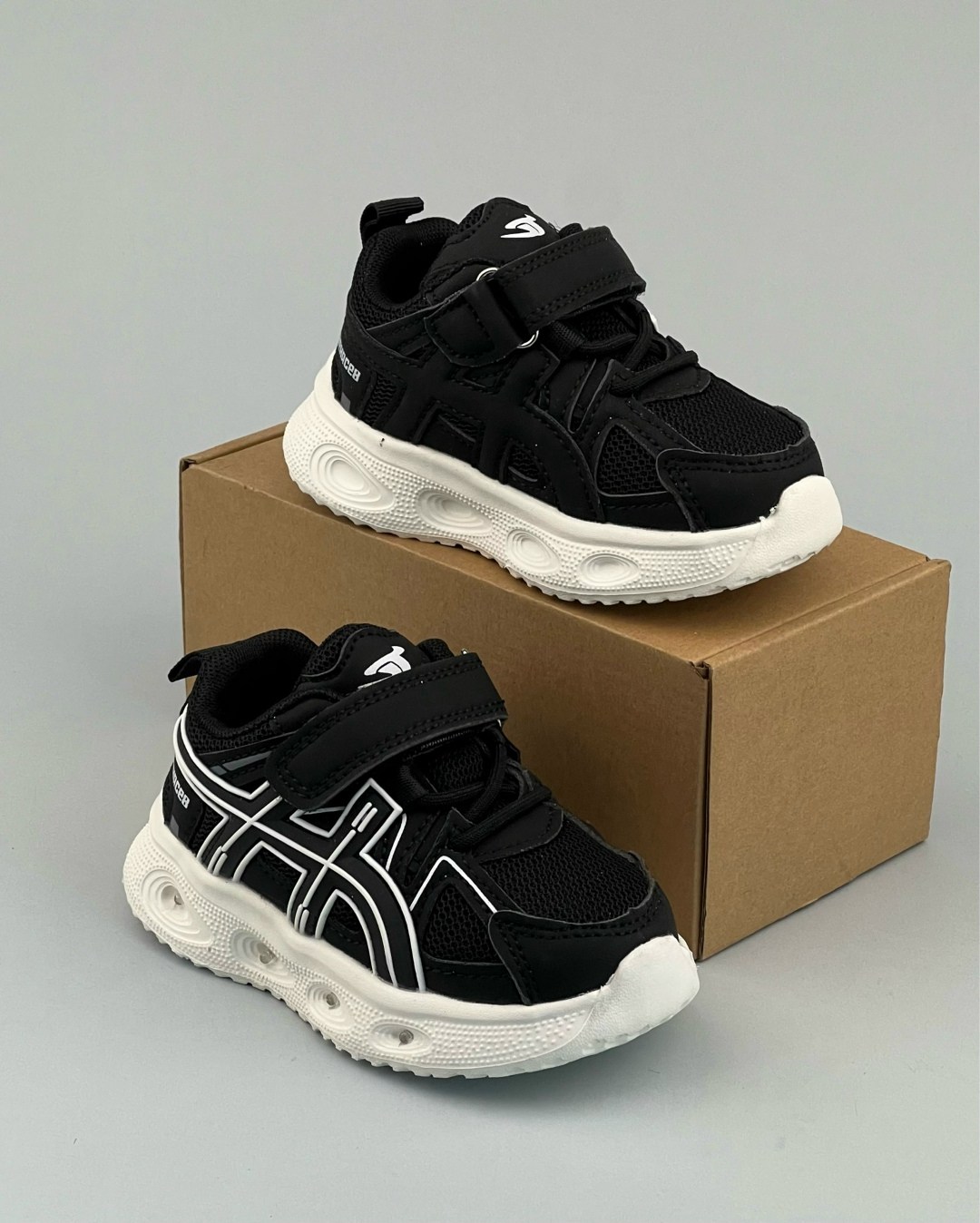 детские кроссовки,спортивная ,кроссовки asics,кроссовка,кроссовки