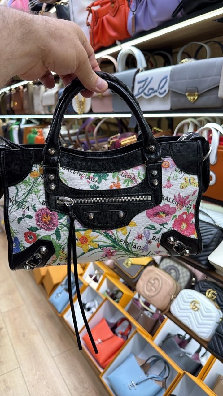 женская сумка gucci,gucci сумки,сумки брендовая,брендовая женская сумка,брендовые сумочки