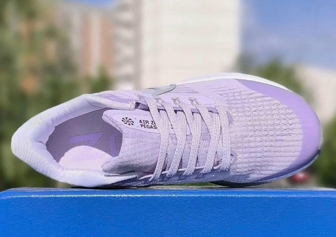 кроссовки,nike кроссовки,повседневные кроссовки,женские кроссовки найк вомеро белые,кроссовки 500р