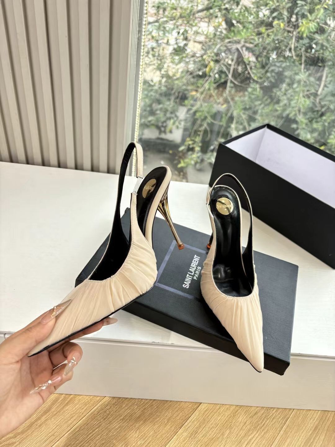 ,туфли saint laurent,босоножки на каблуках,туфли yves saint laurent,босоножки saint laurent