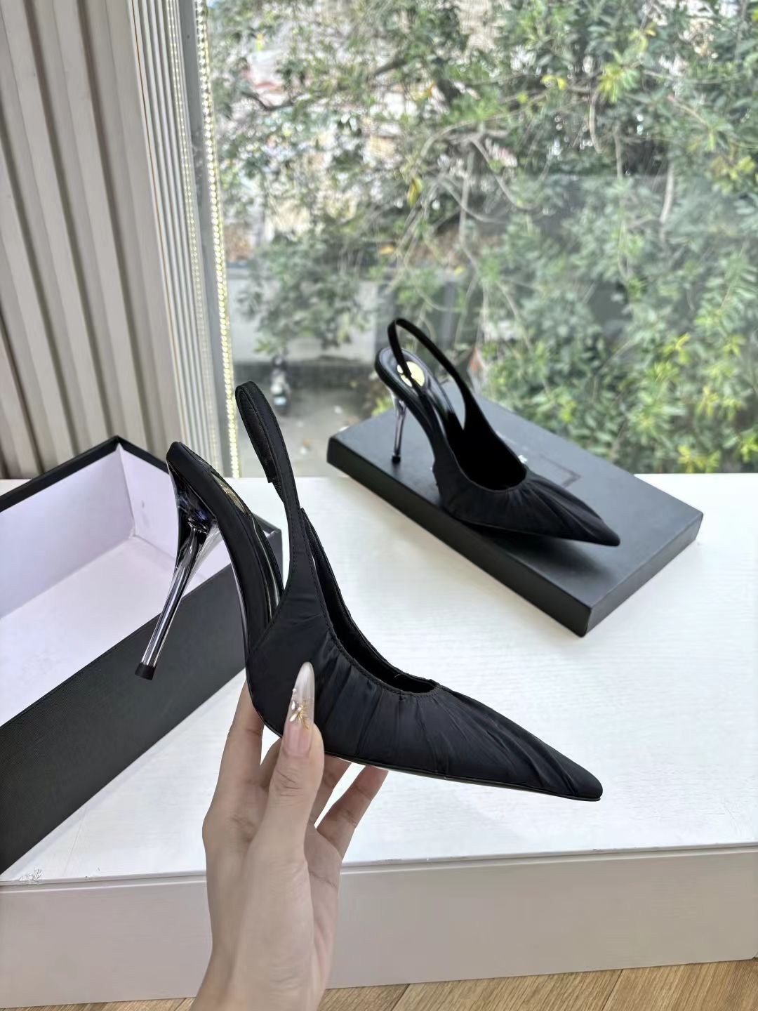 ,туфли saint laurent,босоножки на каблуках,туфли yves saint laurent,босоножки saint laurent