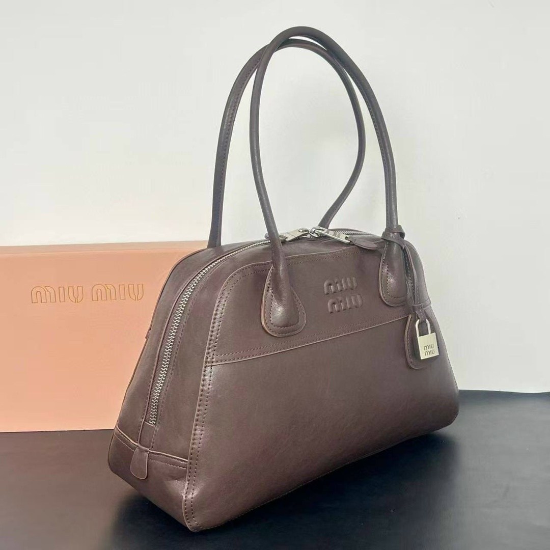 женская сумка miu miu,сумка miu miu,сумка miu miu большая вместительная модная сумка класса люкс,сумка miu miu большая,сумка miu miu коричневая