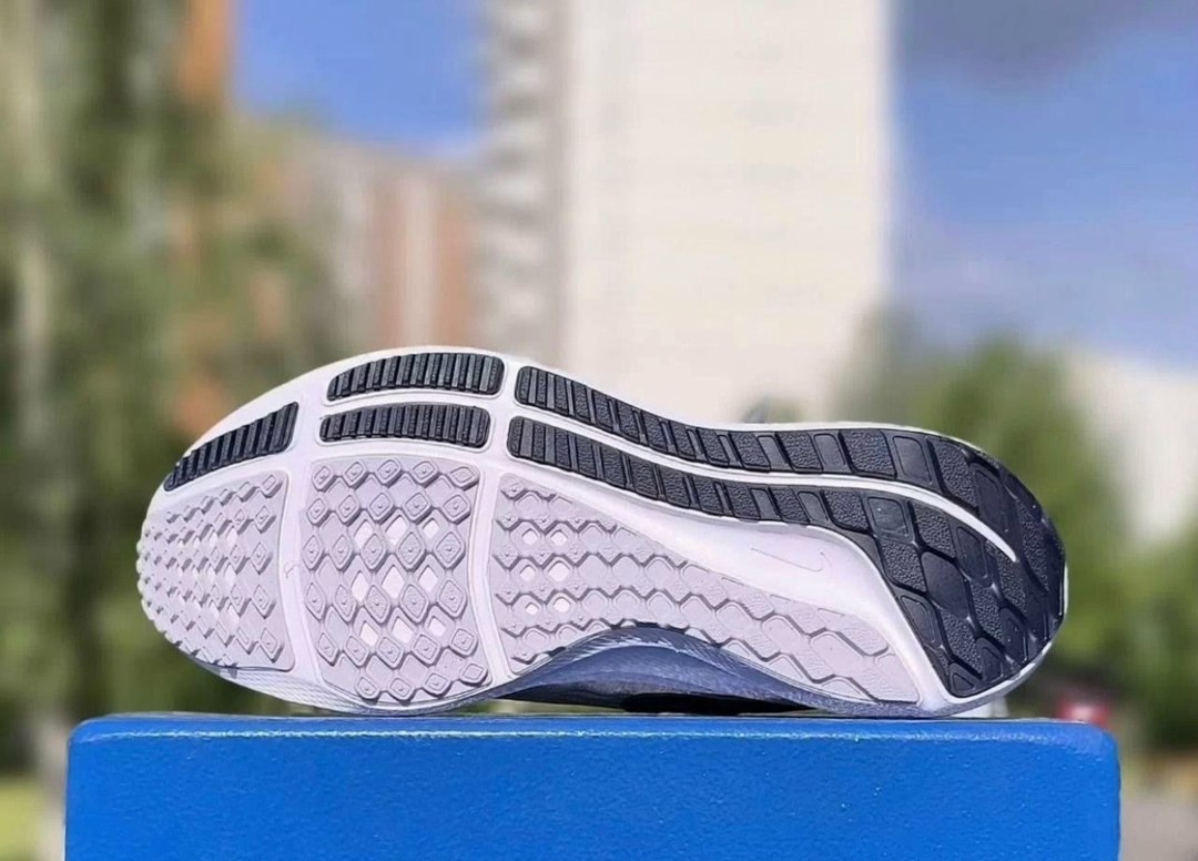 кроссовки,nike кроссовки,повседневные кроссовки,женские кроссовки найк вомеро белые,кроссовки 500р