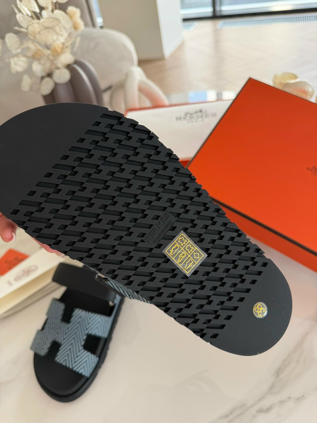 шлепанцы hermes,сандалии hermes,тапочки hermes,шлепанцы хермес,шлепки женские hermes