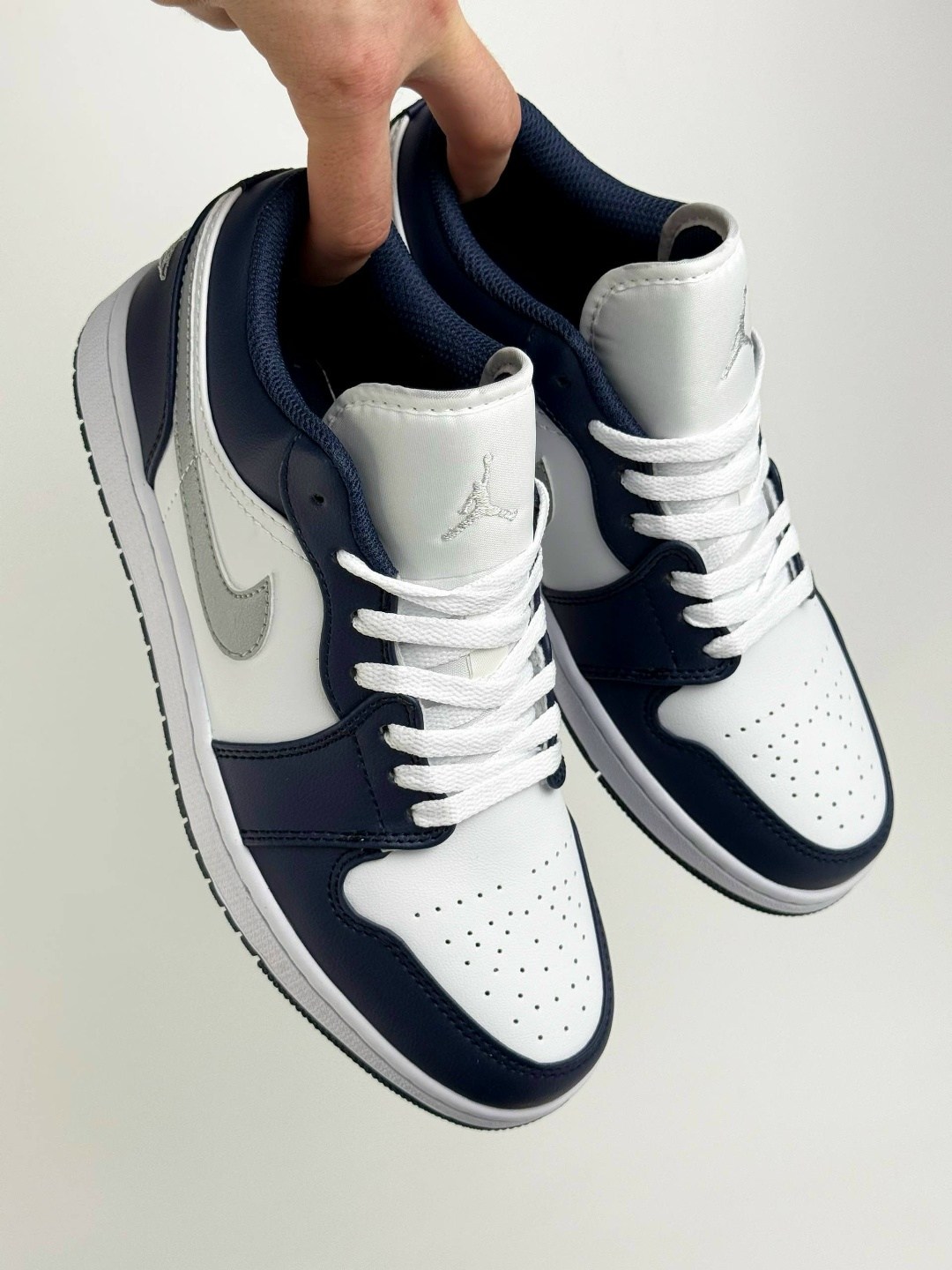 nike air jordan 1 low,кроссовки nike air jordan 1 low,nike air jordan 1 low midnight navy,air jordan 1 low navy blue,air jordan 1 low white/black-midnight navy 309192-101