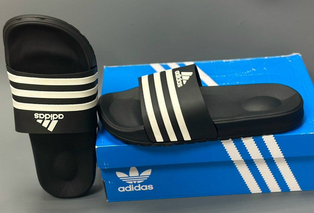 шлепанцы adidas,adidas adilette comfort slides,adidas шлепки 2026,adidas slides,adidas adilette comfort