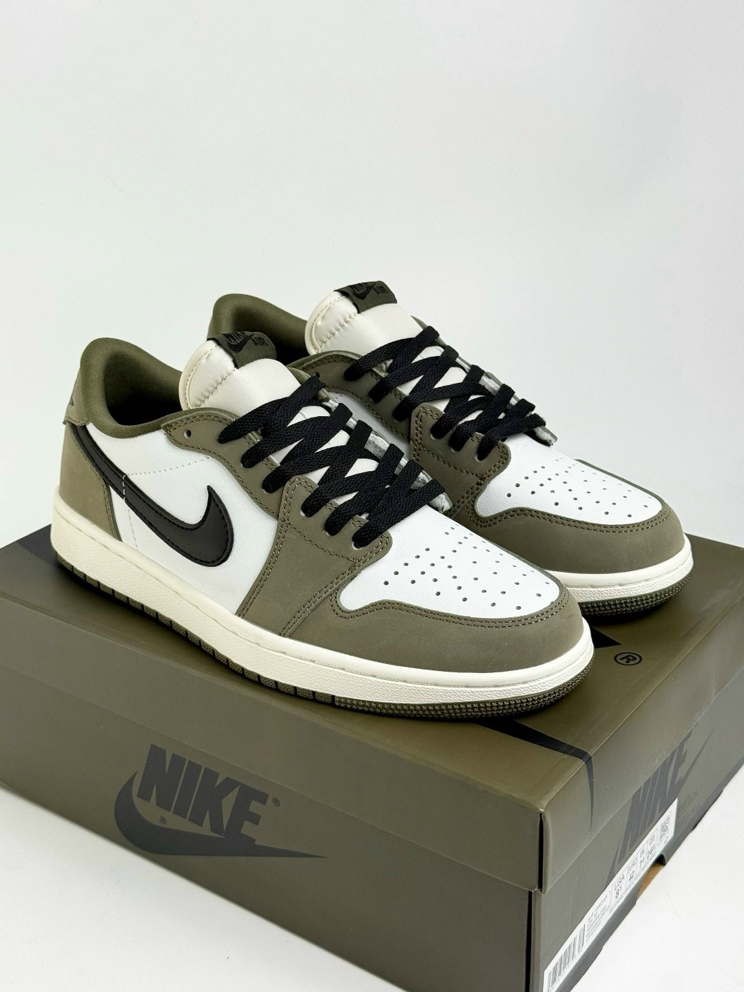 кроссовки nike air jordan 1 low,кроссовки,nike air jordan 1 low,кроссовки nike air jordan 1 low x travis scott,air jordan 1 low