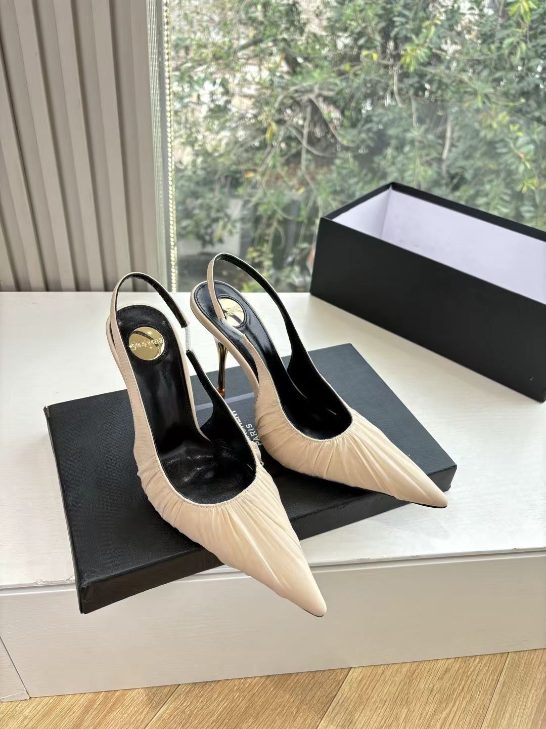 ,туфли saint laurent,босоножки на каблуках,туфли yves saint laurent,босоножки saint laurent