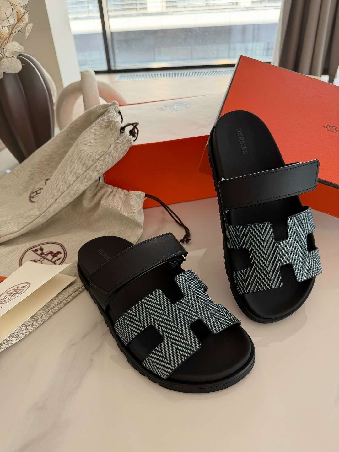 шлепанцы hermes,сандалии hermes,тапочки hermes,шлепанцы хермес,шлепки женские hermes