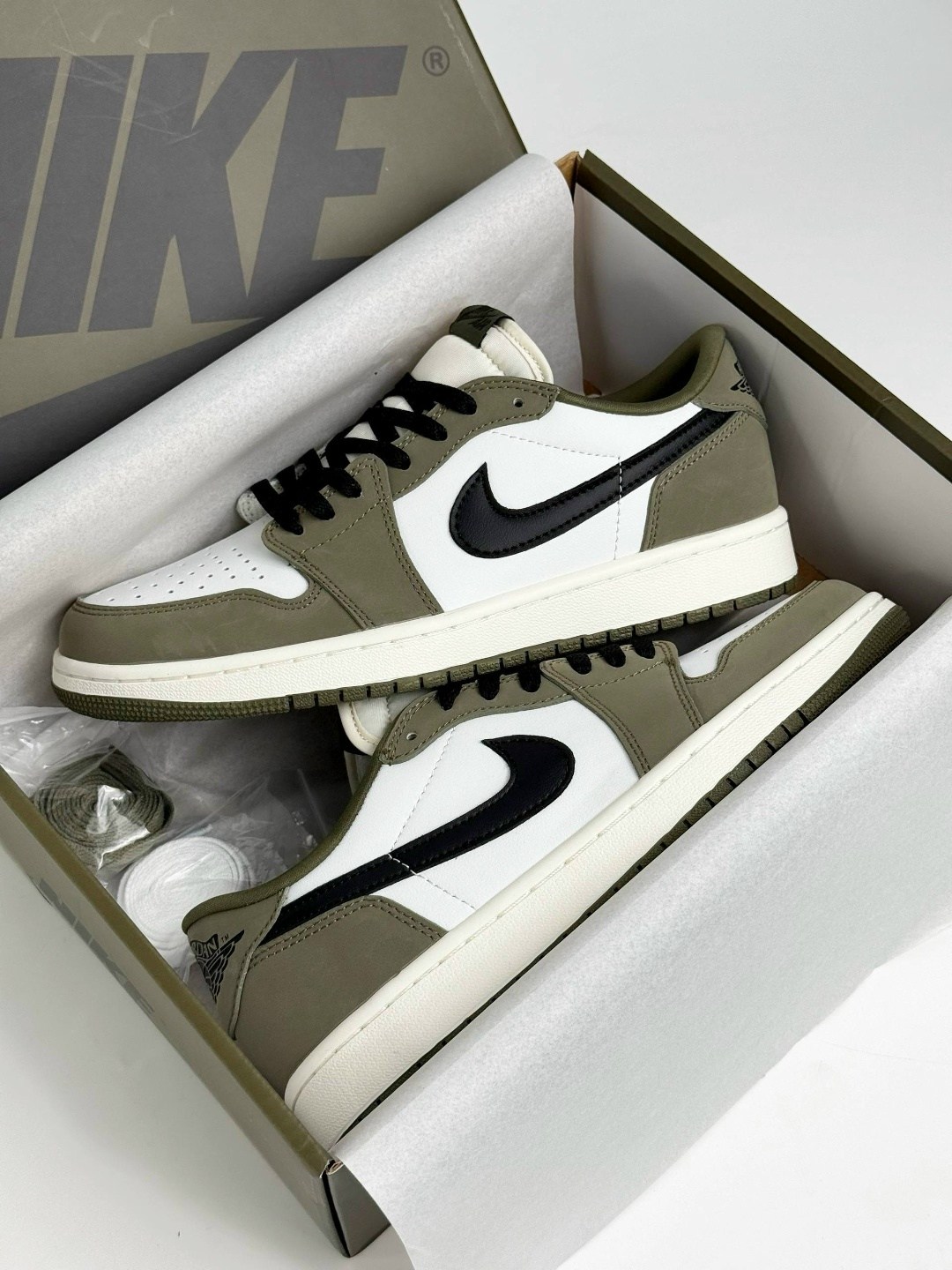 кроссовки nike air jordan 1 low,кроссовки,nike air jordan 1 low,кроссовки nike air jordan 1 low x travis scott,air jordan 1 low