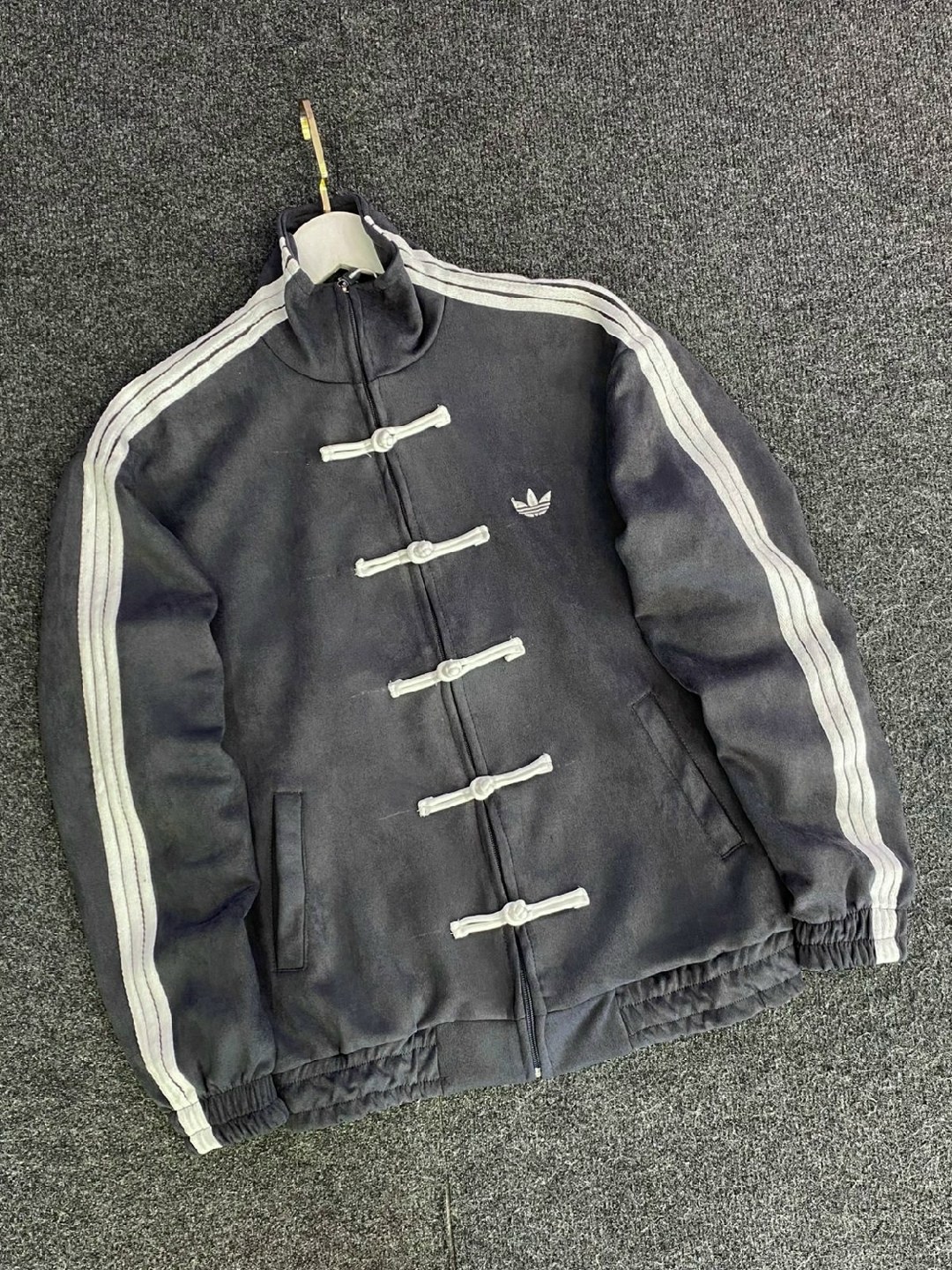 куртка свободная,спортивная куртка,американская куртка,adidas мужская и женская классическая новая китайская замшевая куртка jy8276,куртка originals adidas