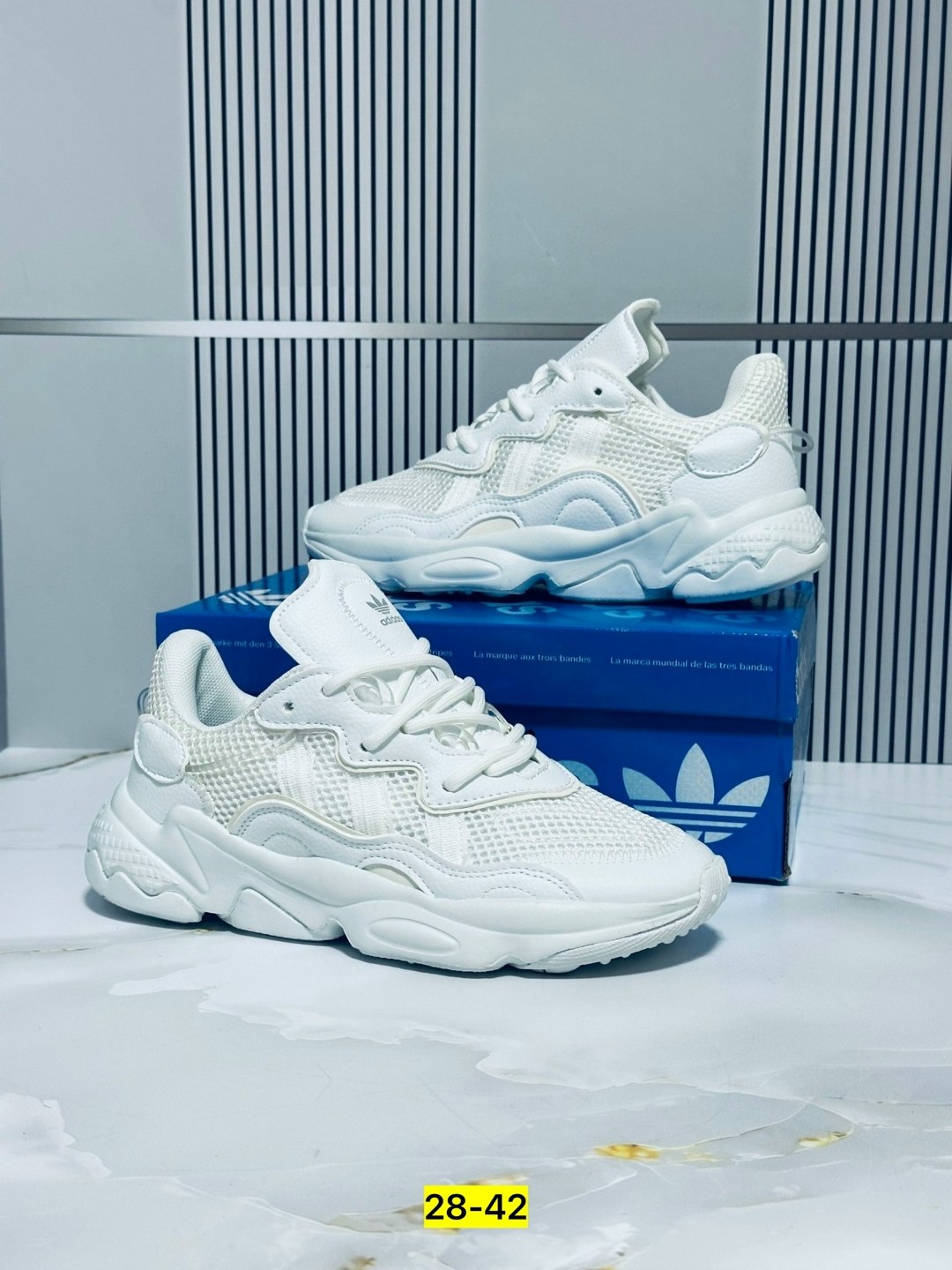 кроссовки adidas,кроссовки adidas ozweego,женские кроссовки adidas ozweego,кроссовки ozweego originals adidas,кроссовки мужские adidas ozweego