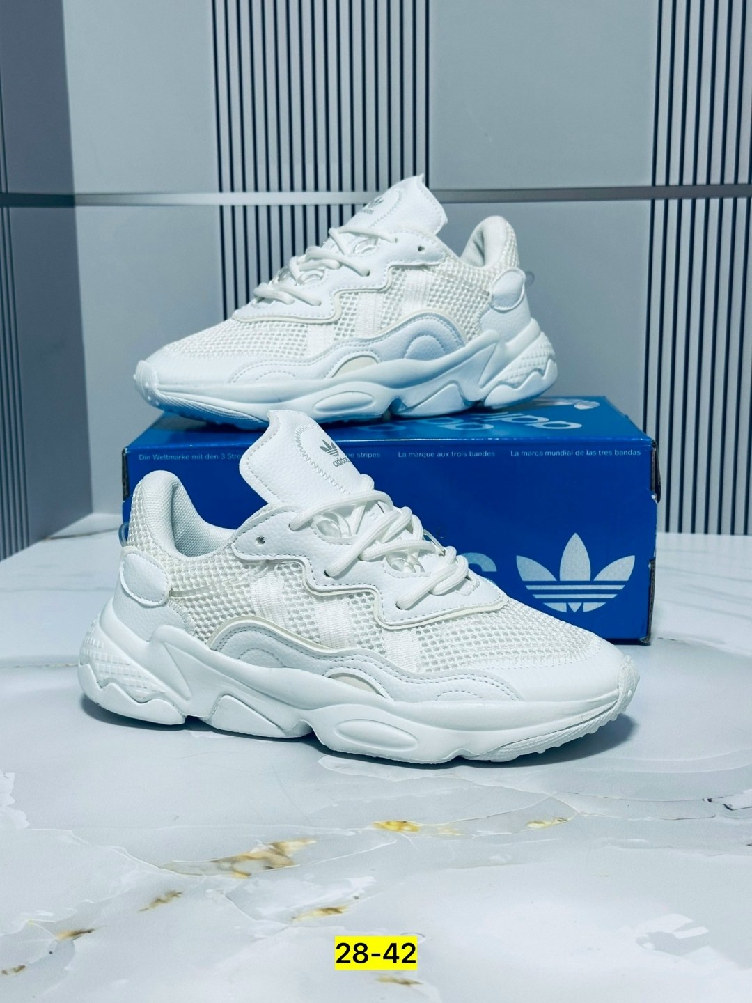 кроссовки adidas,кроссовки adidas ozweego,женские кроссовки adidas ozweego,кроссовки ozweego originals adidas,кроссовки мужские adidas ozweego