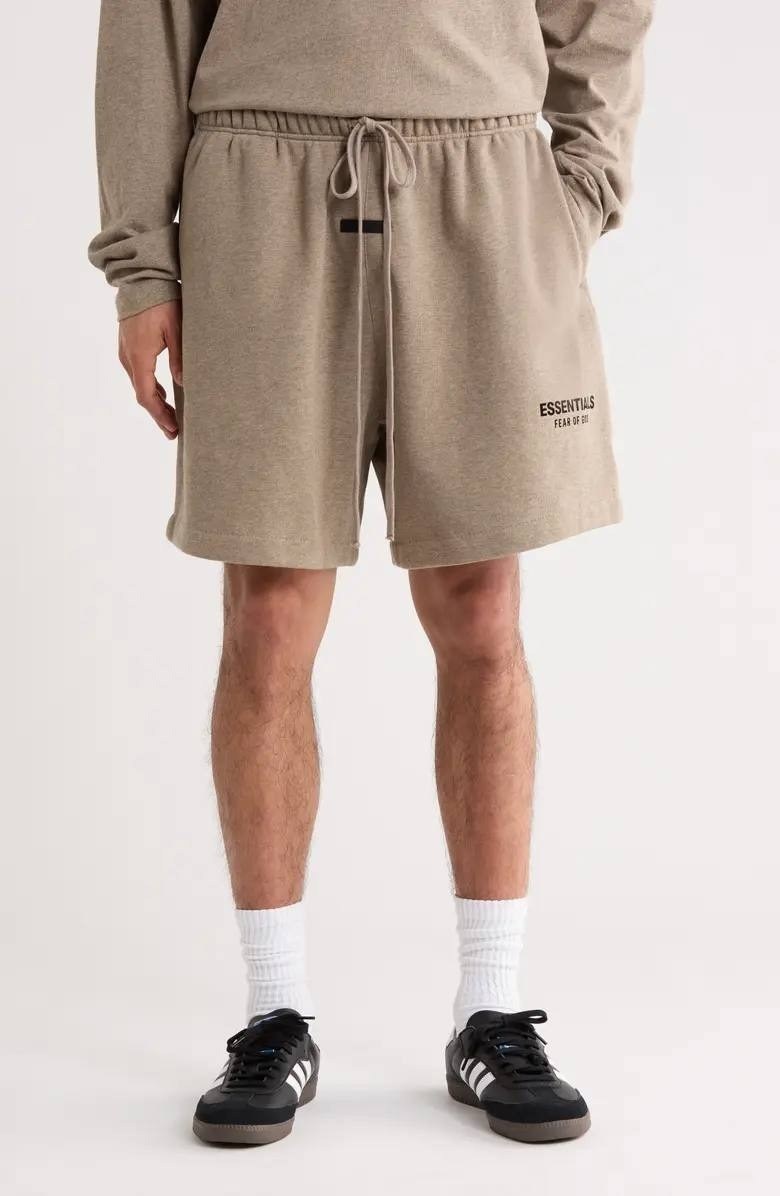 шорты fear of god,fear of god essentials,шорты essentials fear of god,спортивные шорты fear of god essentials,шорты для мужчин