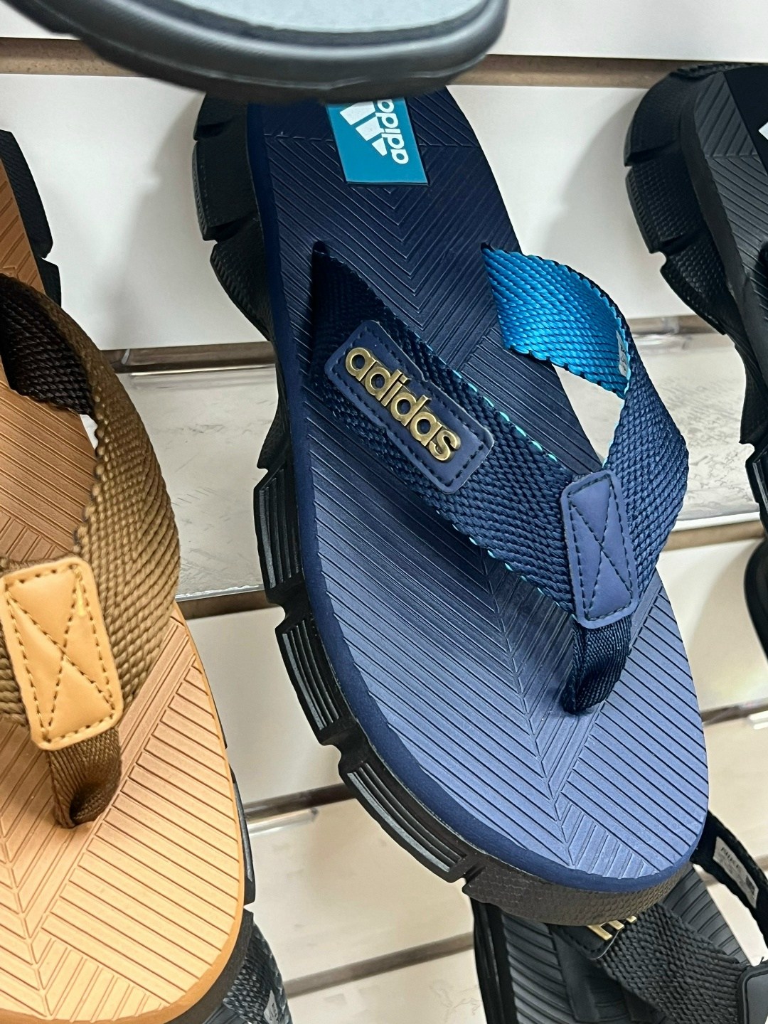 сланцы adidas,шлепанцы adidas,сланцы мужские adidas calo 5 m,сланцы адидас буст оригинальные,мужские сланцы