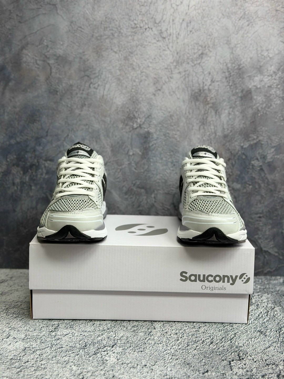 saucony progrid triumph 4,кроссовки saucony progrid triumph 4,кроссовки saucony,кроссовки,повседневные кроссовки