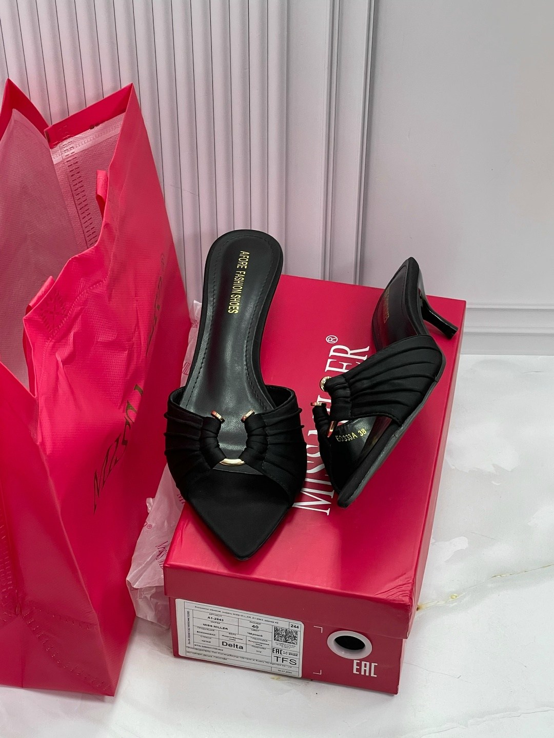 ,босоножки yves saint laurent,босоножки женские,каблуки туфли,женские каблуки