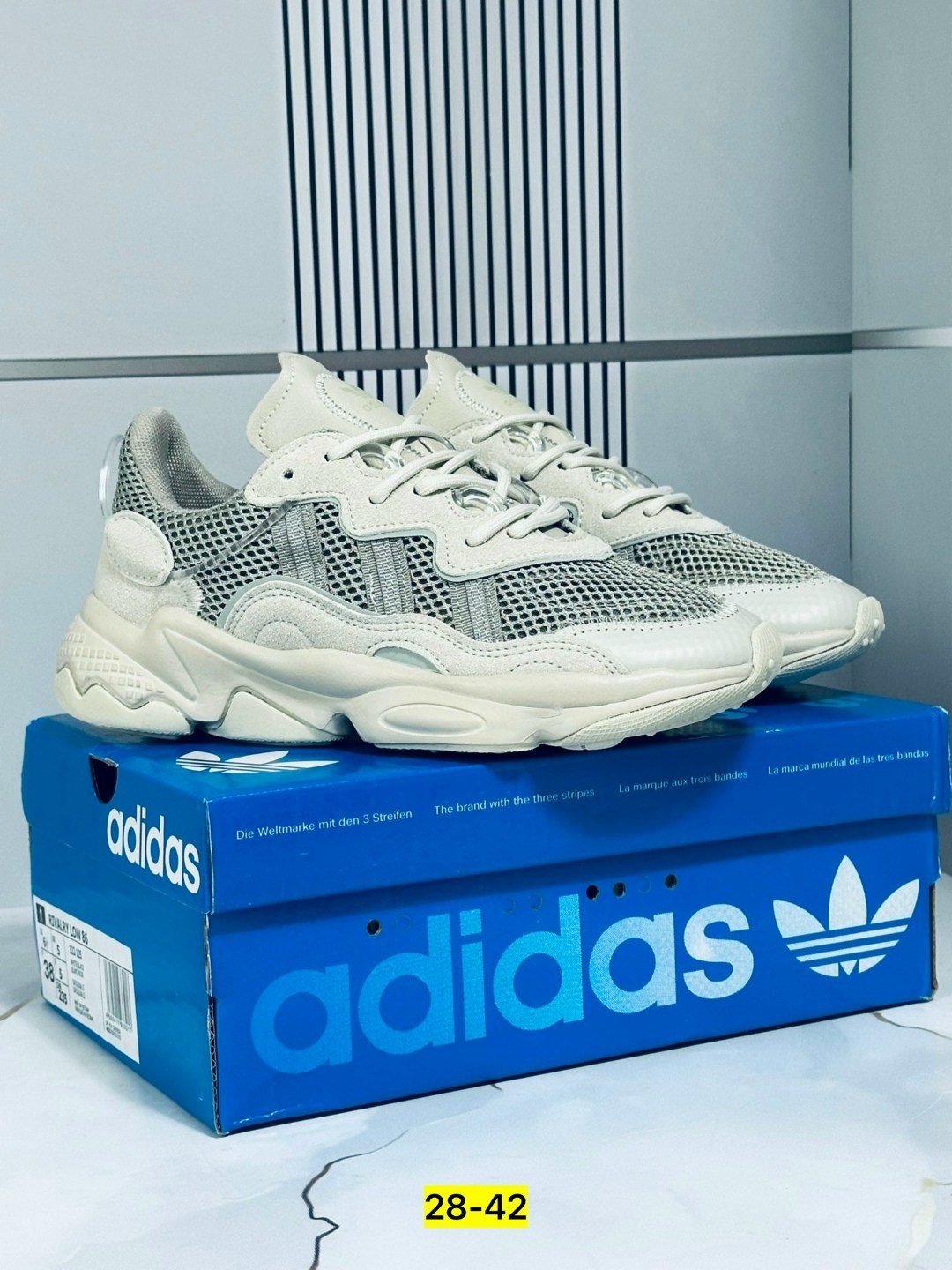 кроссовки adidas,кроссовки adidas ozweego,женские кроссовки adidas ozweego,кроссовки ozweego originals adidas,кроссовки мужские adidas ozweego