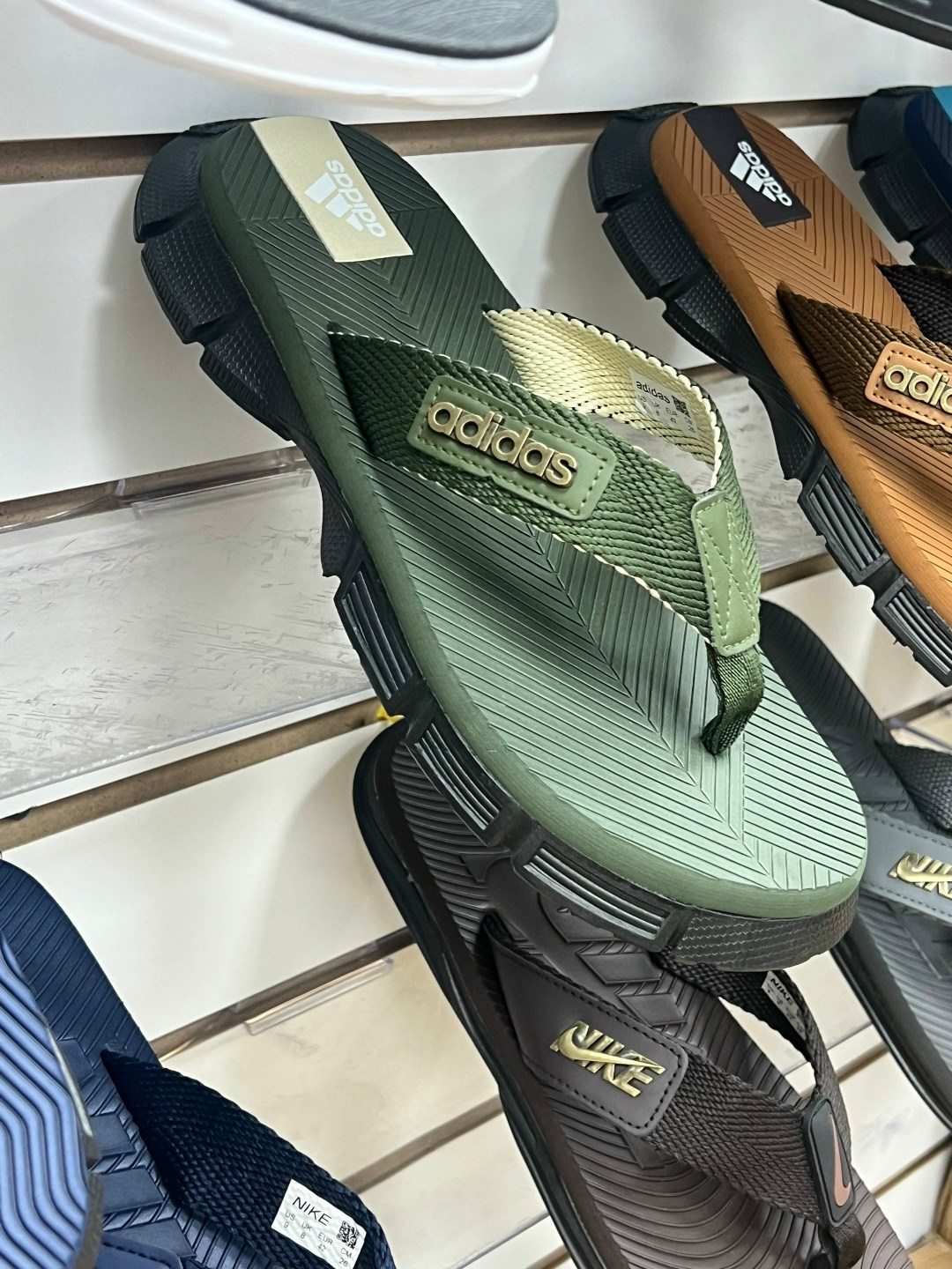 сланцы adidas,шлепанцы adidas,сланцы мужские adidas calo 5 m,сланцы адидас буст оригинальные,мужские сланцы