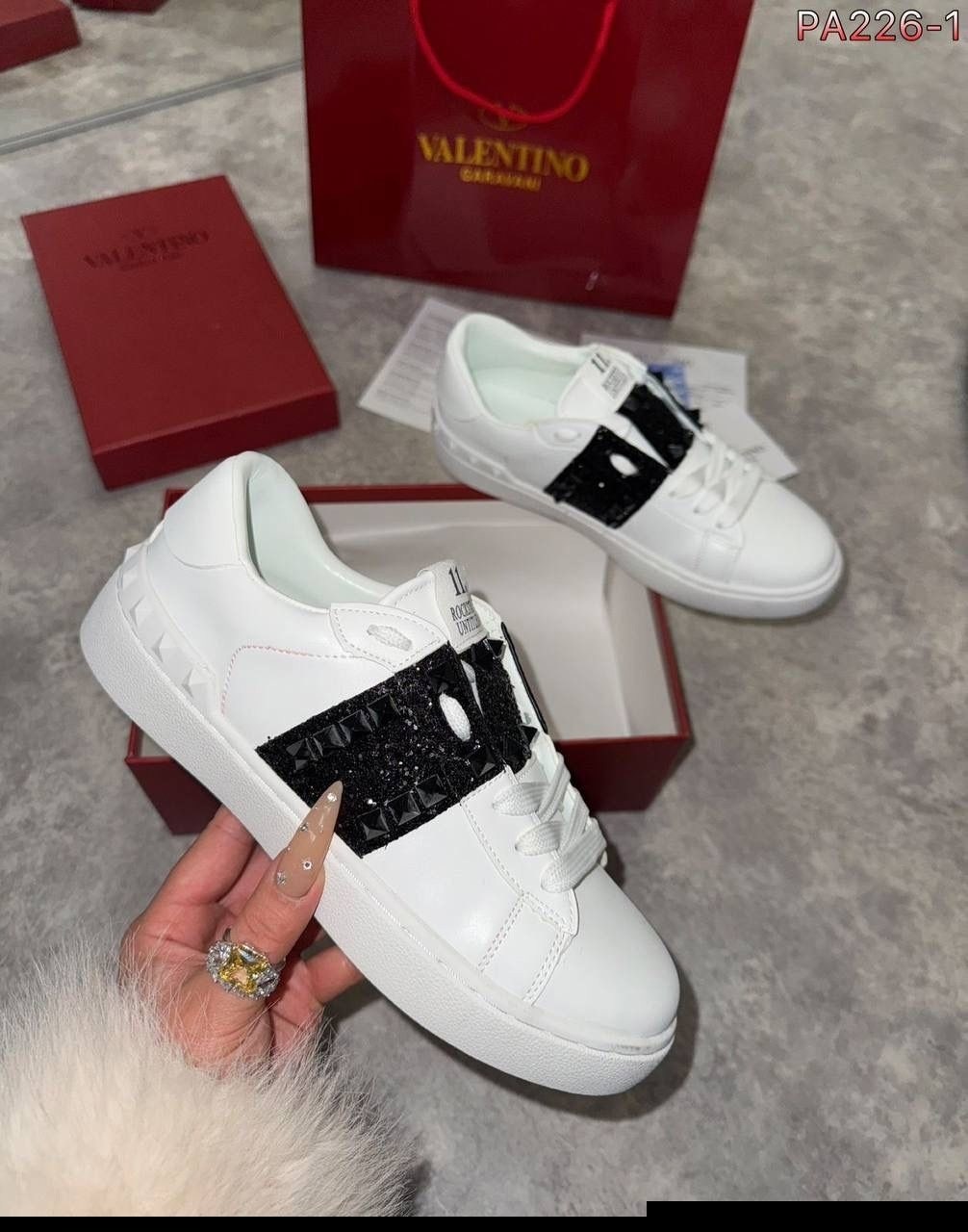 ,кроссовки valentino,valentino sneakers,валентино ,кеды valentino garavani
