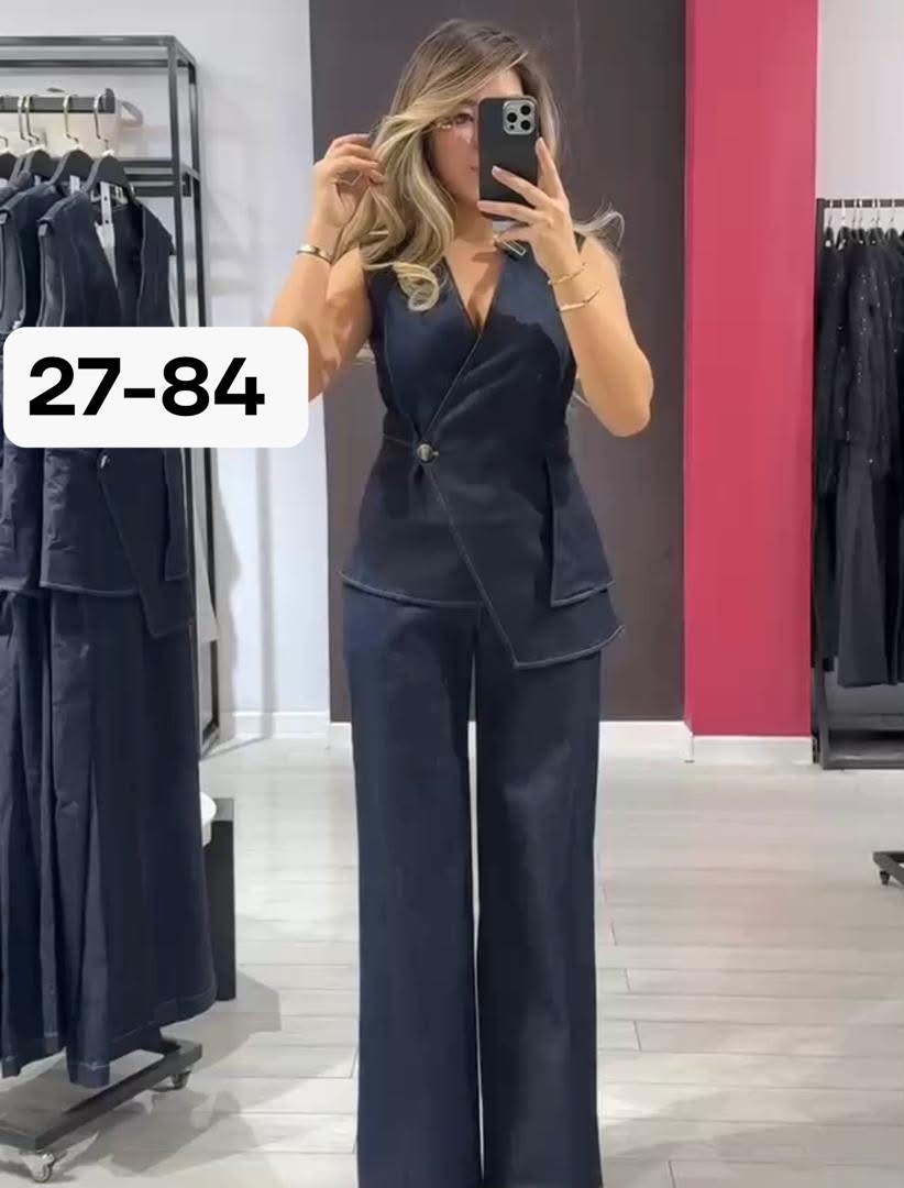 брючный костюм,брючный костюм женский,женский стильный брючный костюм двойка с жилеткой,костюм классический брючный двойка,брючный костюм с жилетом