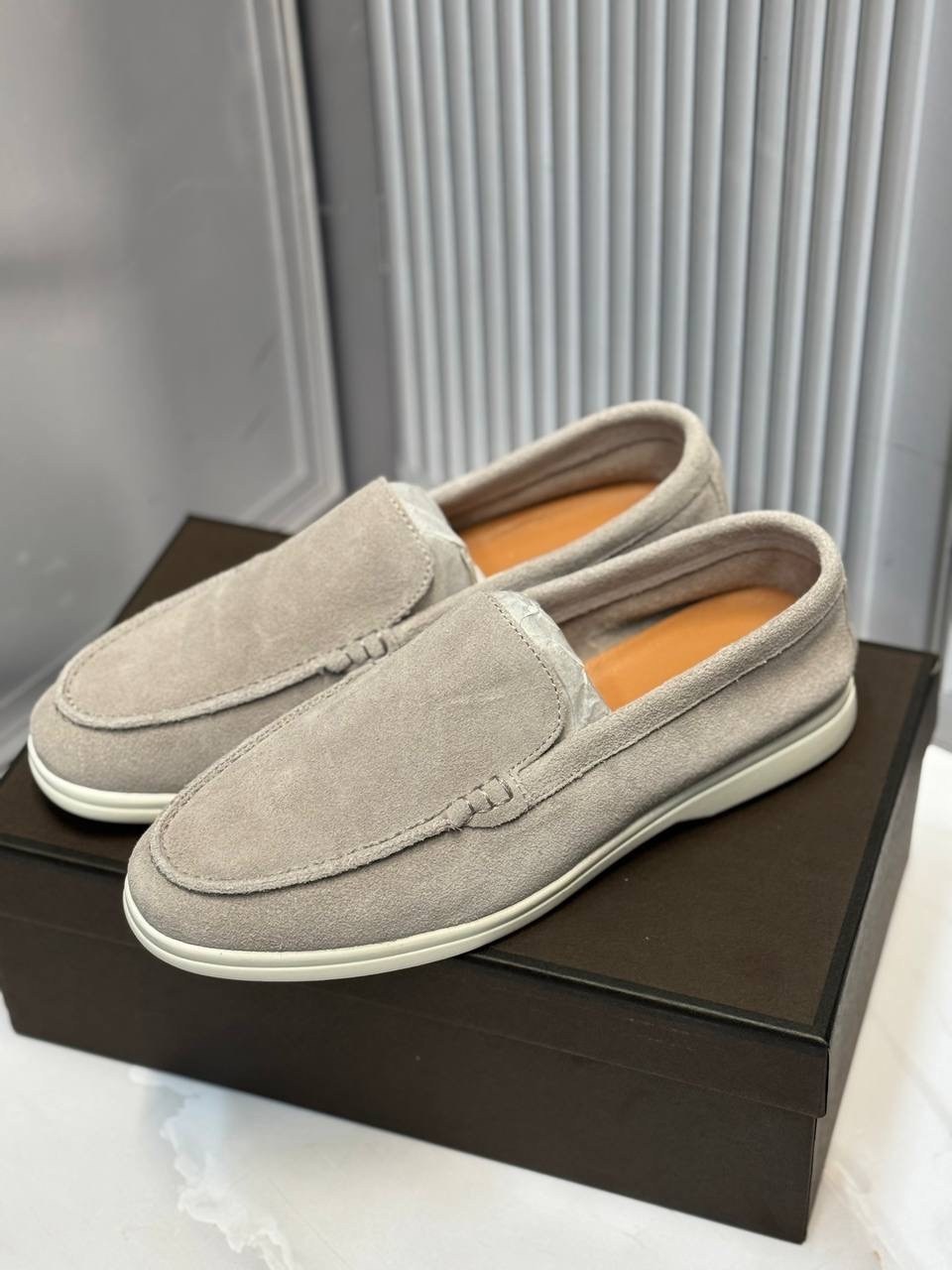 ,лоферы loro piana мужские,лоферы loro piana,лоферы из натуральной замши,замшевые лоферы