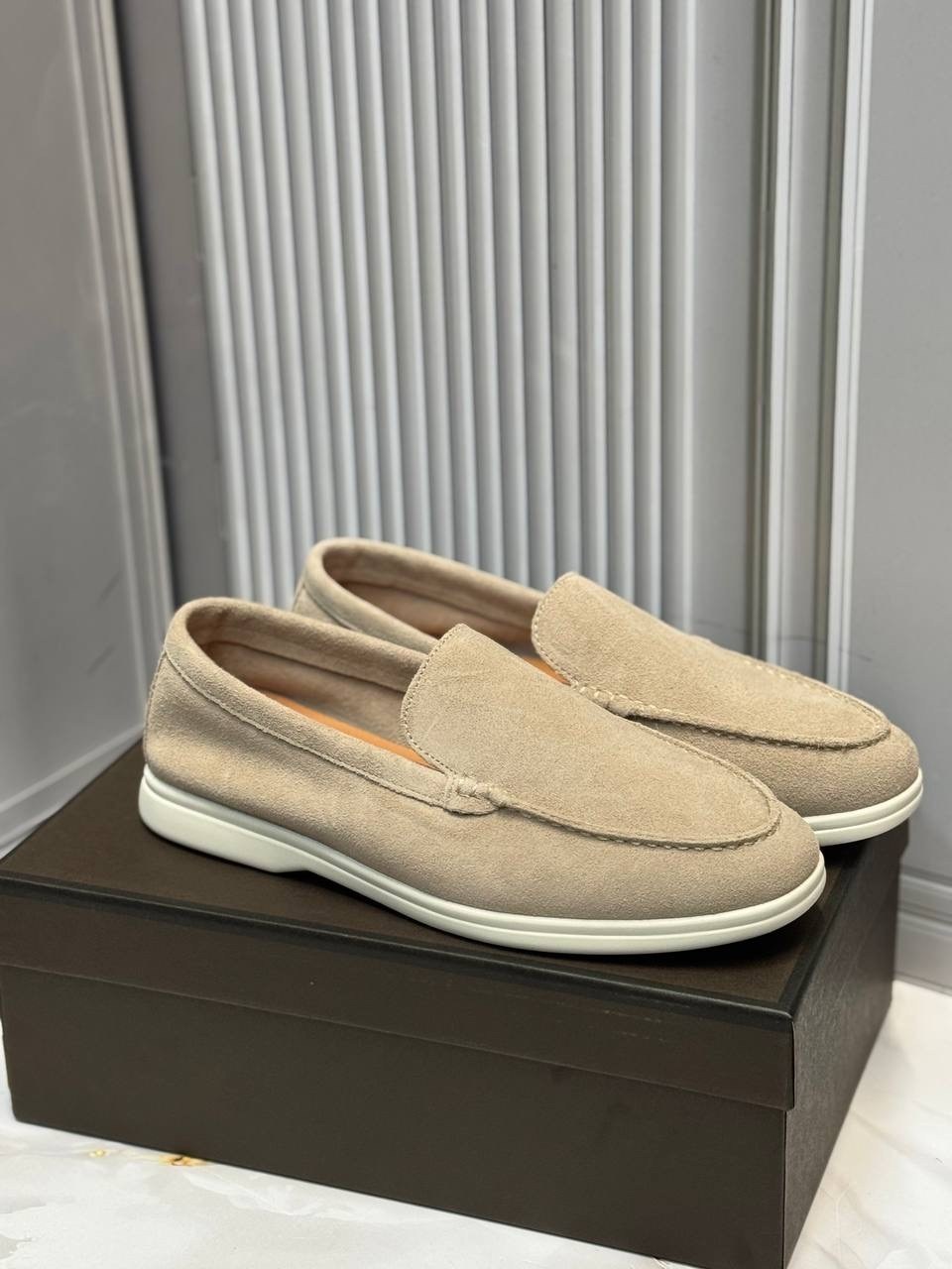 ,лоферы loro piana мужские,лоферы loro piana,лоферы из натуральной замши,замшевые лоферы