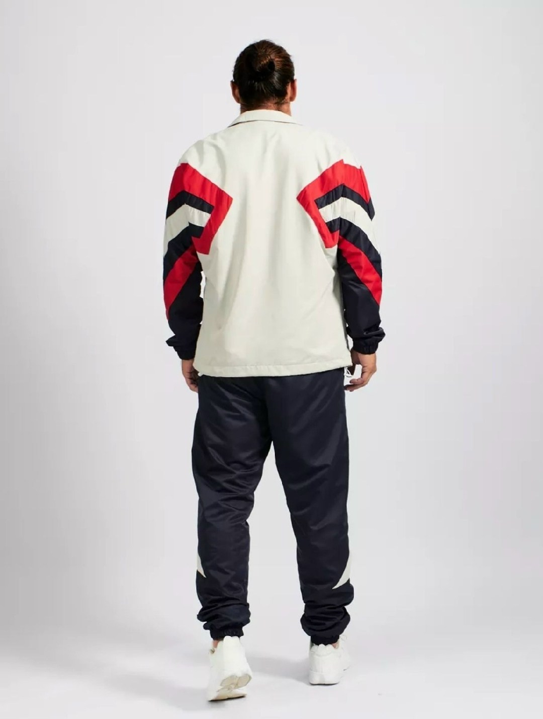 ветровка puma essentials solid windbreaker,ветровка puma,ветровка puma relaxed windbreaker цвет: бежевый,ветровка puma ess solid windbreaker,ветровка puma windbreaker цвет: серый pu053emccf61