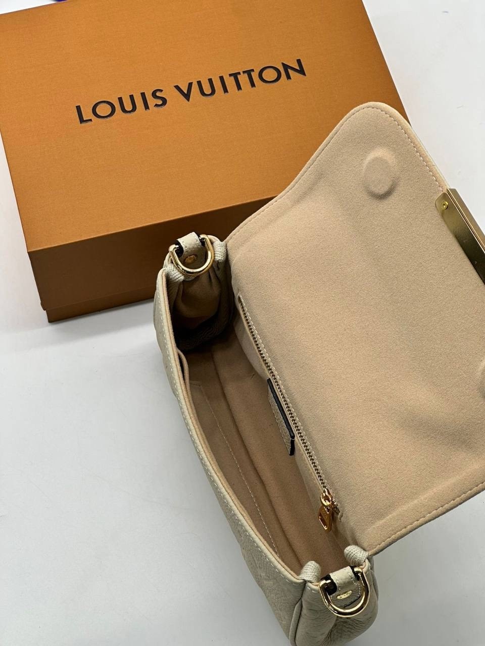 louis vuitton женская сумка,сумкa louis vuitton,сумка клатч женская louis vuitton,луи виттон сумка,сумка клатч louis vuitton