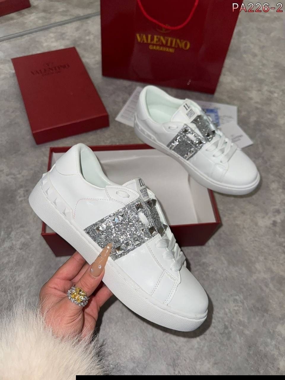 ,кроссовки valentino,valentino sneakers,валентино ,кеды valentino garavani
