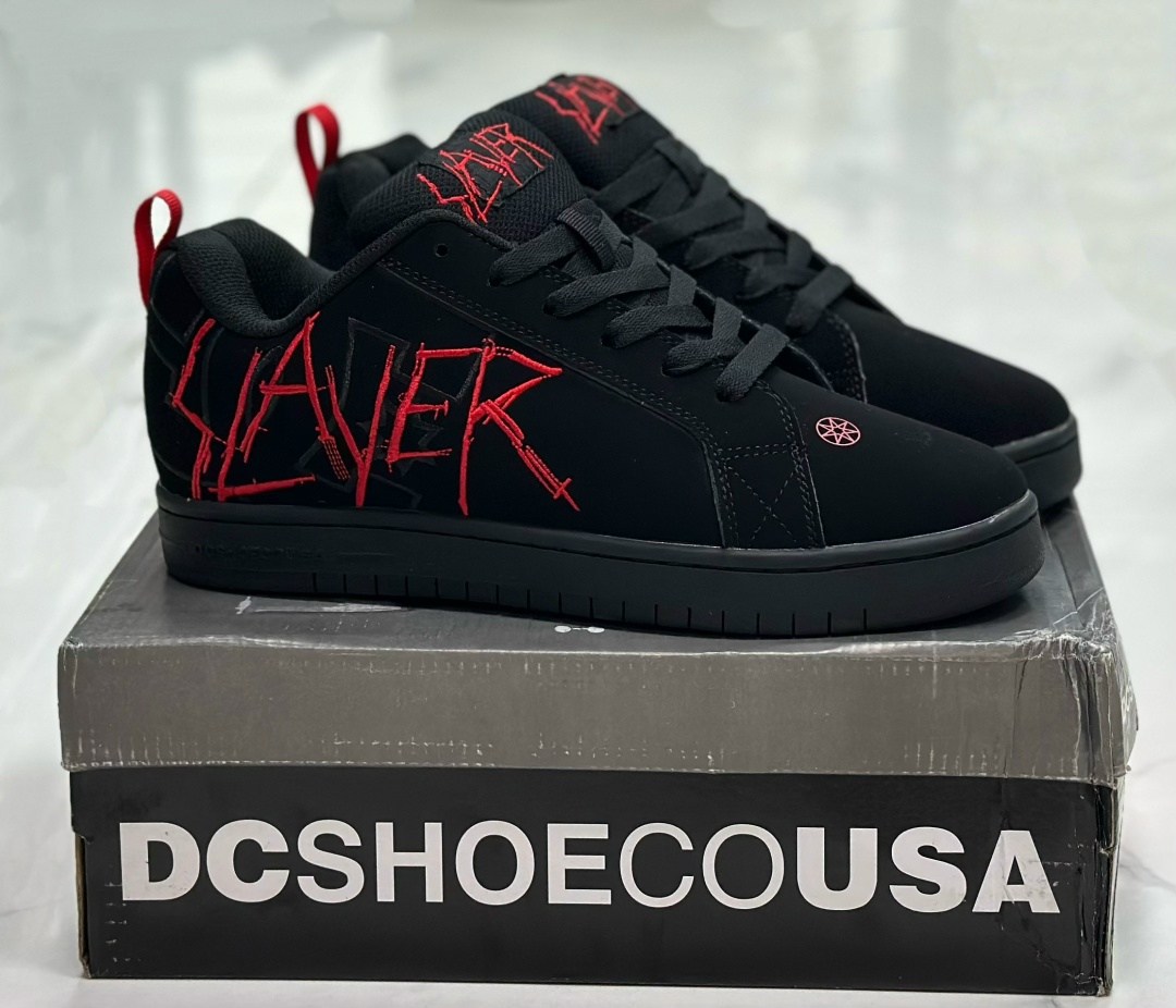 dc x slayer ct graffik shoes black black red,кроссовки slayer,кроссовки slayer court graffik dc shoes,кроссовки dc slayer court graffik,dc x slayer court graffik skate shoes black black red